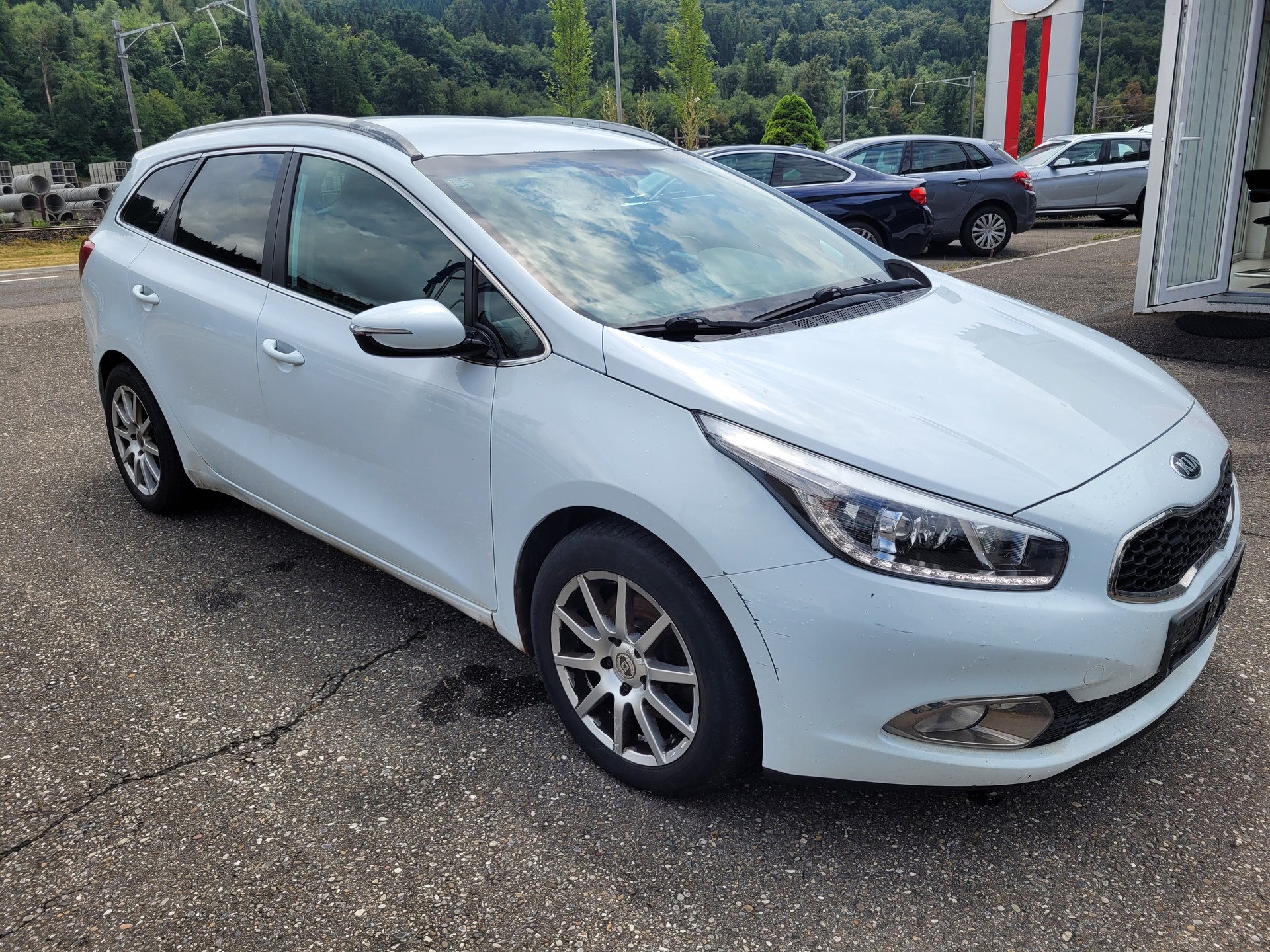 KIA Cee'd 1.6 CRDi Trend-image-6