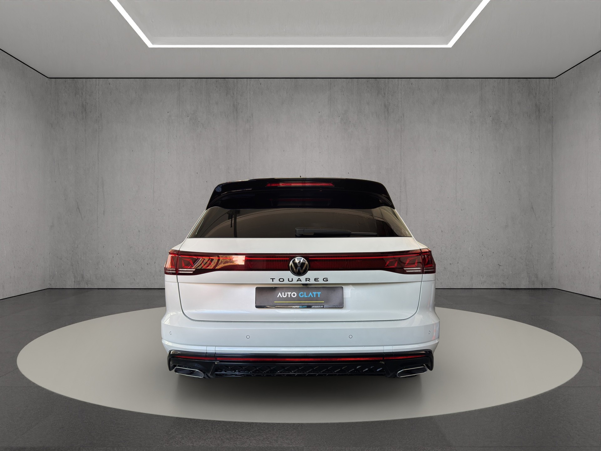 VW Touareg 3.0 TDI R-Line "Lederpaket-Puglia-AHK-Pano-Luftfederung"-image-5