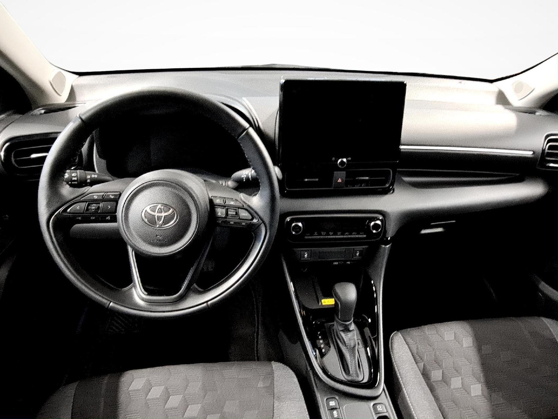 TOYOTA Yaris 1.5 VVT-i HSD Trend-image-8