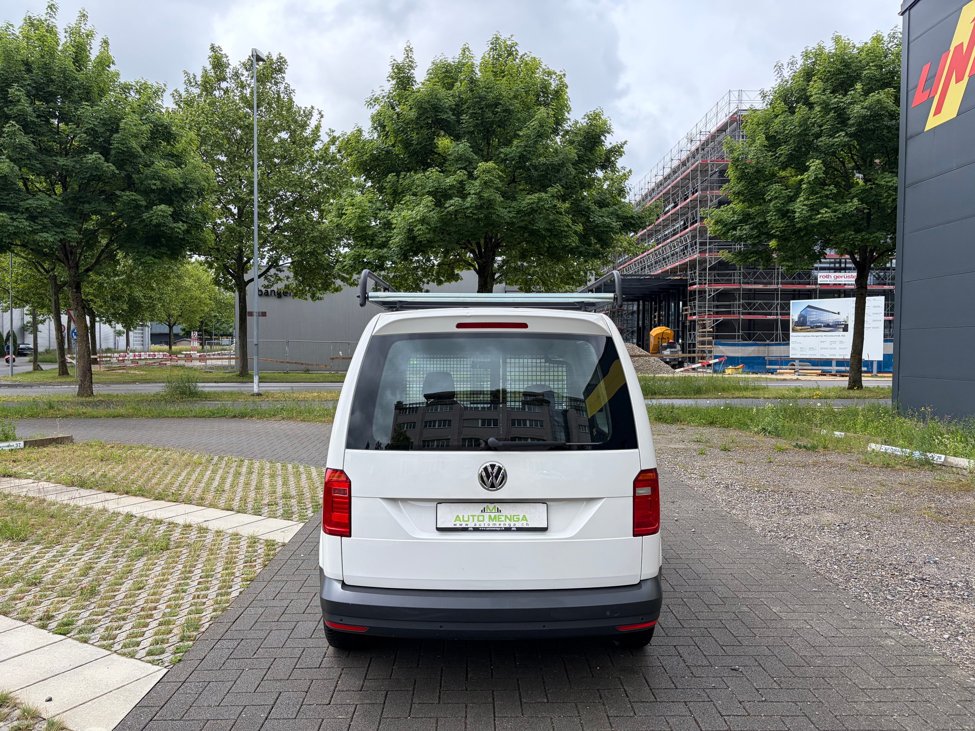 VW Caddy 2.0TDI BlueMotion Technology-image-5