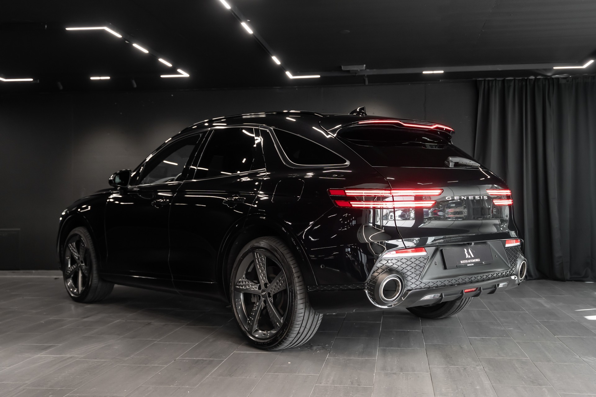 GENESIS GV70 2.5 TGDI Sport AT8 AWD / Technik Paket / Schiebedach / Werksgarantie / CH Auto / Head Up Display / 8Fach / 1.Hand-image-6