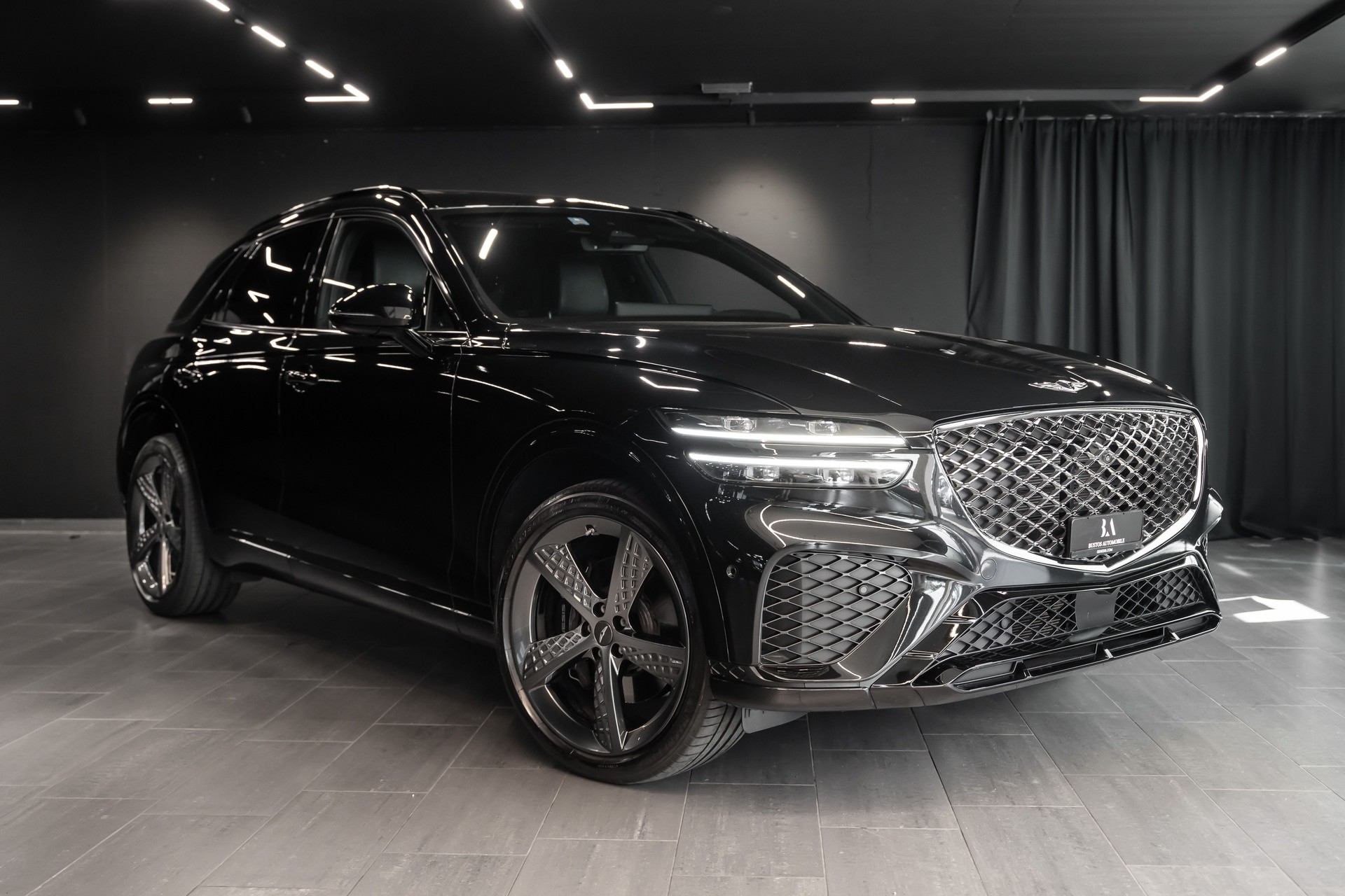GENESIS GV70 2.5 TGDI Sport AT8 AWD / Technik Paket / Schiebedach / Werksgarantie / CH Auto / Head Up Display / 8Fach / 1.Hand-image-0