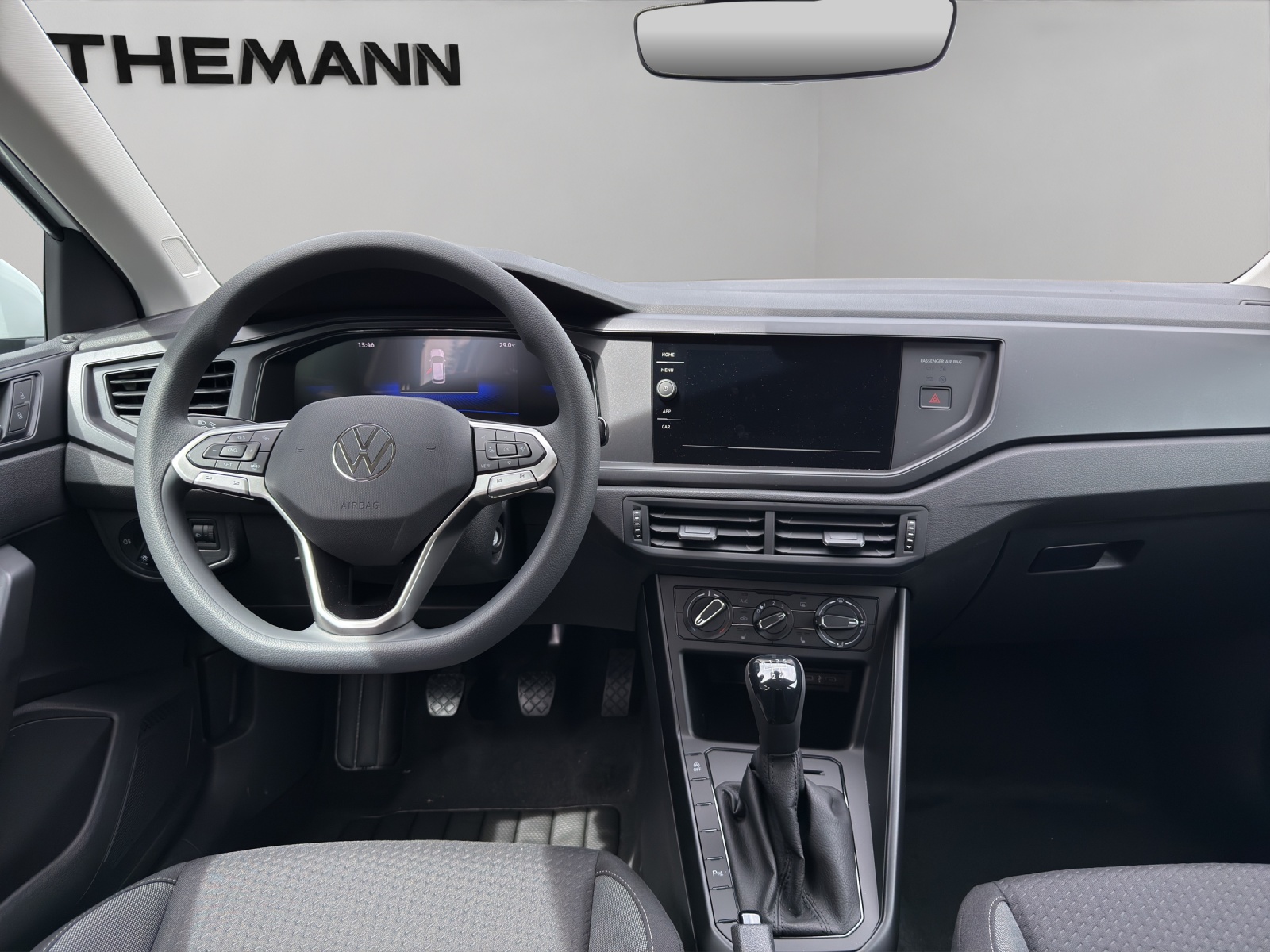 VW Polo 1.0 TSI Basis-image-9