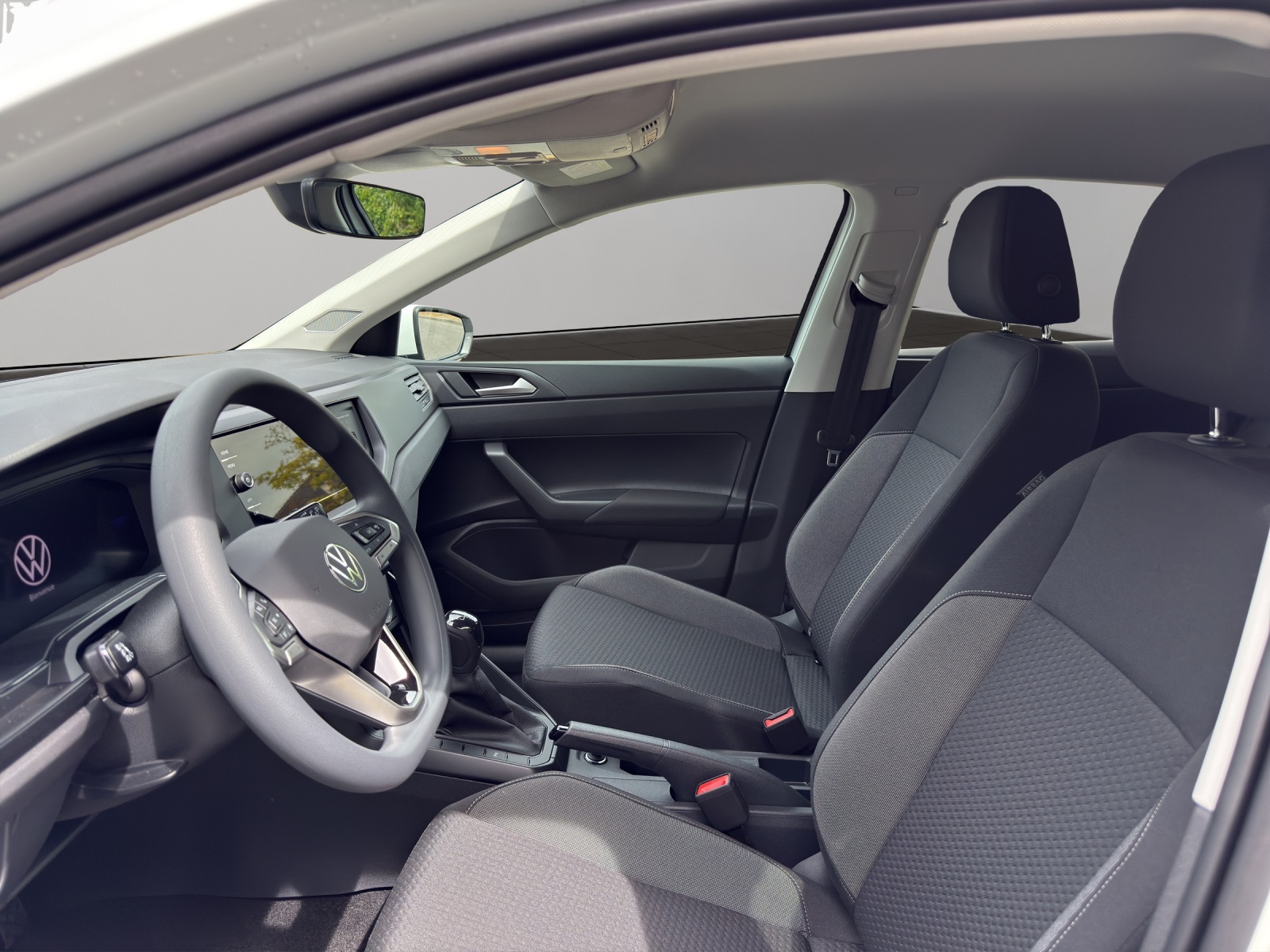 VW Polo 1.0 TSI Basis-image-8