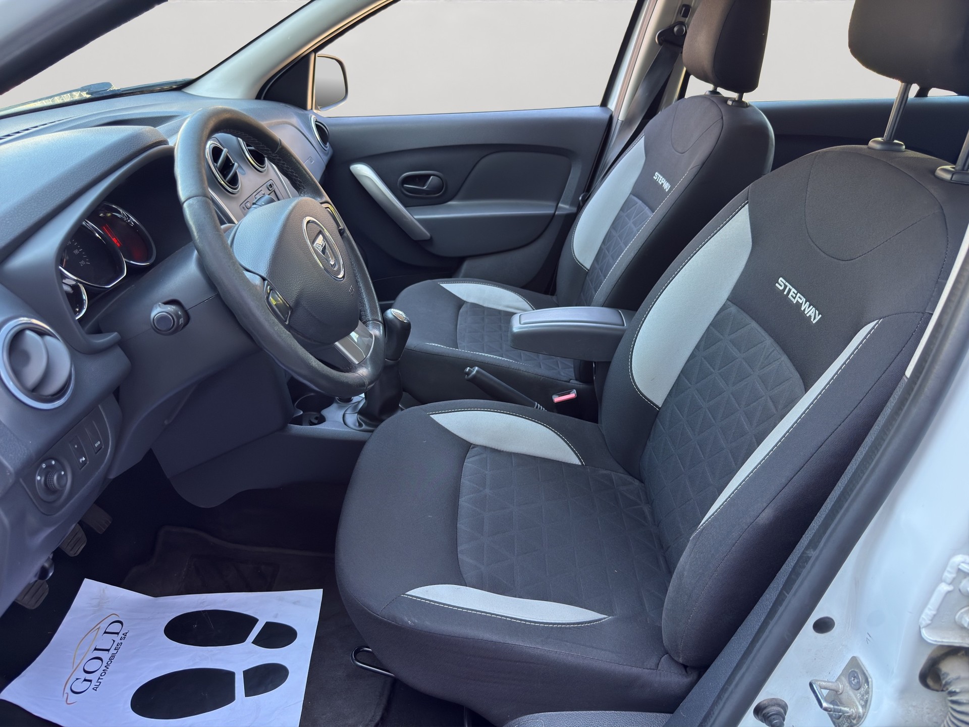 DACIA Sandero Tce 90 Stepway Lauréate-image-5