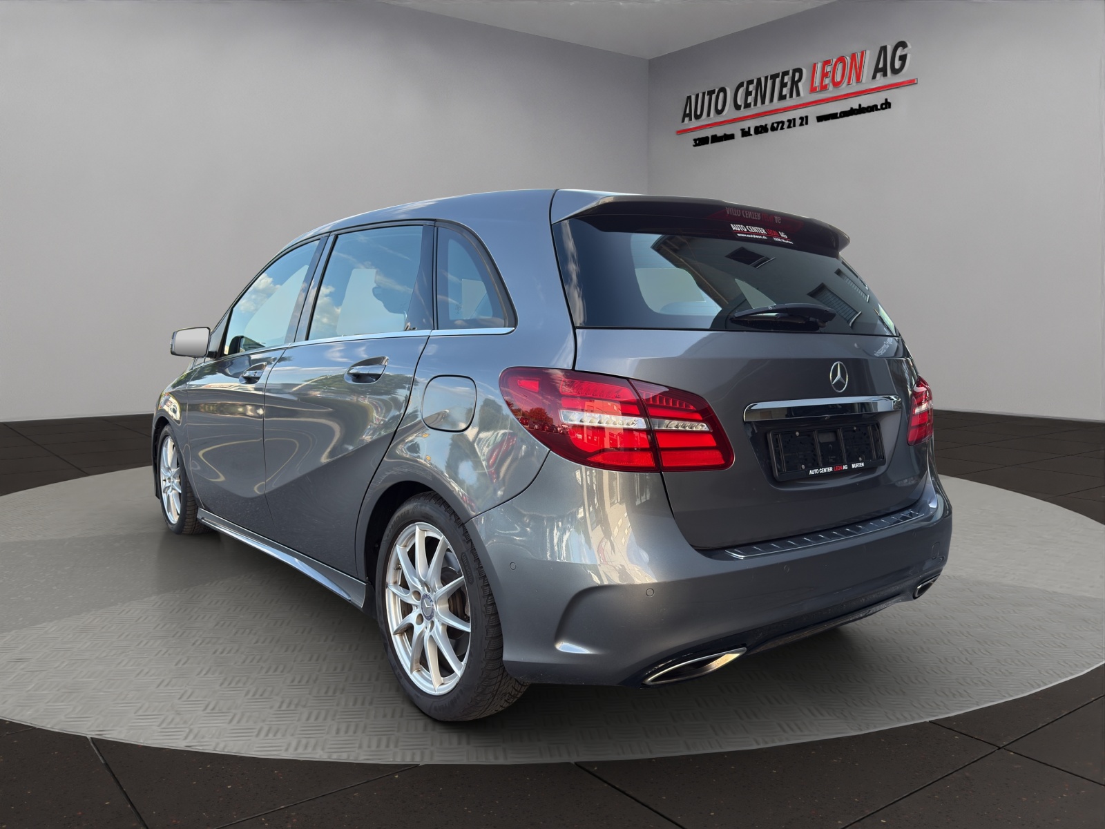 MERCEDES-BENZ B 220 AMG Line 4Matic 7G-DCT-showroom-element-3