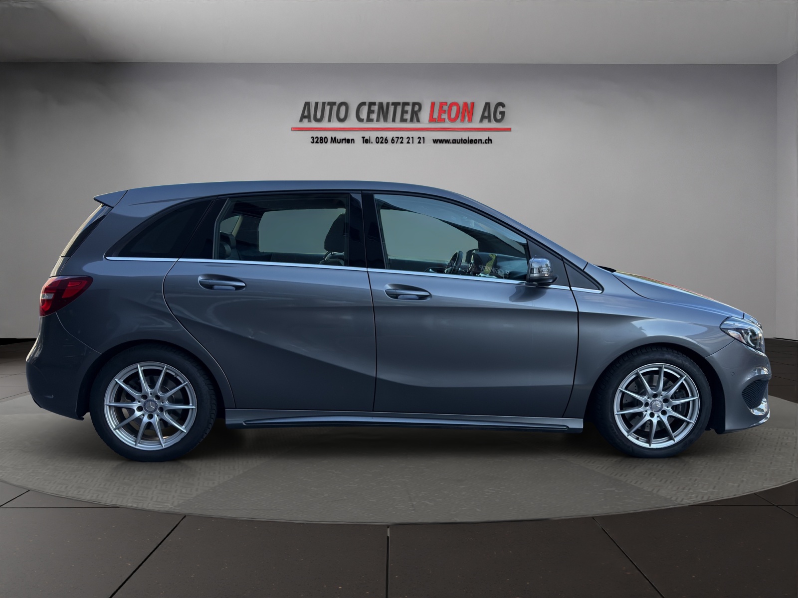 MERCEDES-BENZ B 220 AMG Line 4Matic 7G-DCT-image-6