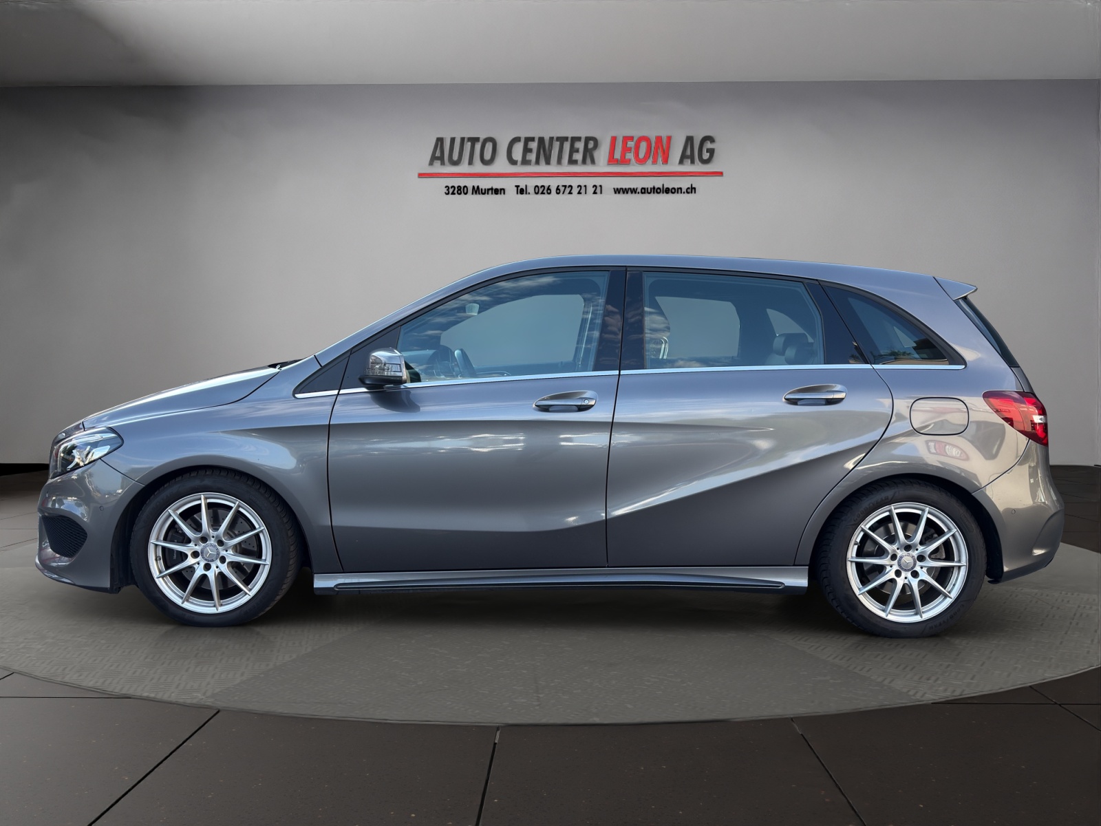 MERCEDES-BENZ B 220 AMG Line 4Matic 7G-DCT-showroom-element-2
