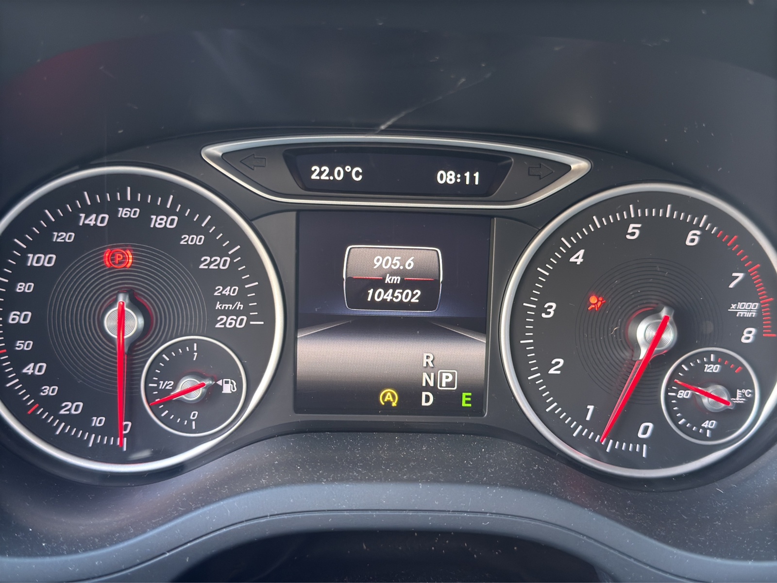 MERCEDES-BENZ B 220 AMG Line 4Matic 7G-DCT-image-10