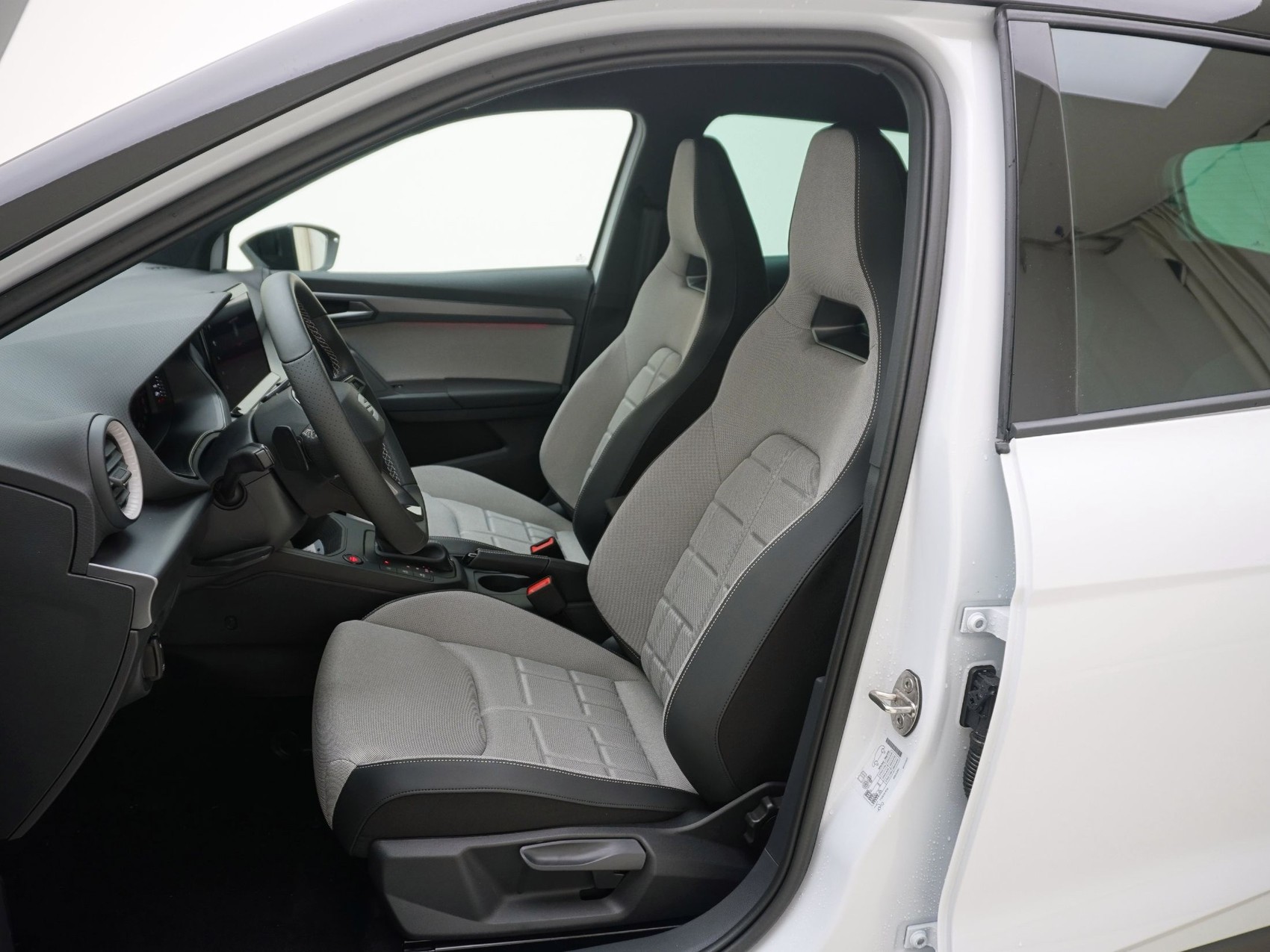 SEAT Arona 1.5 TSI FR DSG *Rundumsorglospaket*-image-12