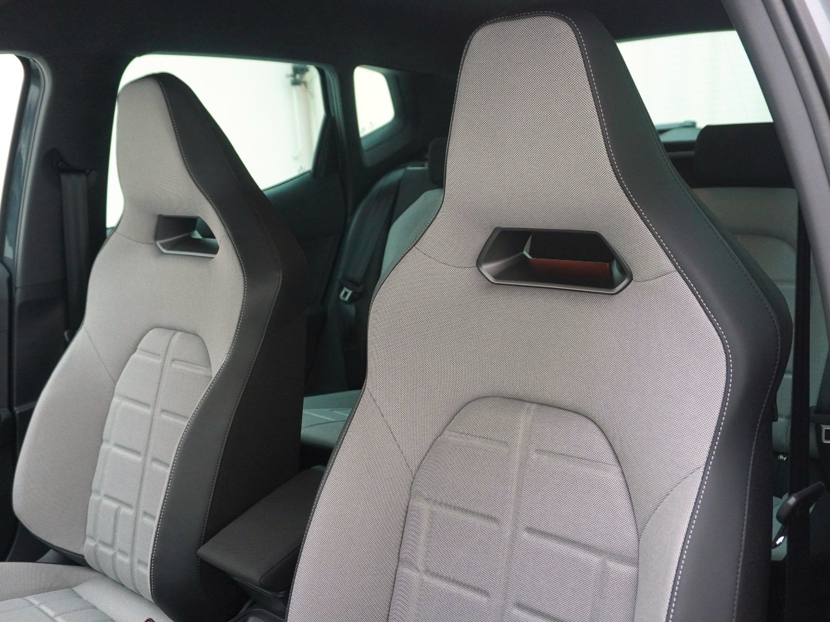 SEAT Arona 1.5 TSI FR DSG *Rundumsorglospaket*-image-13
