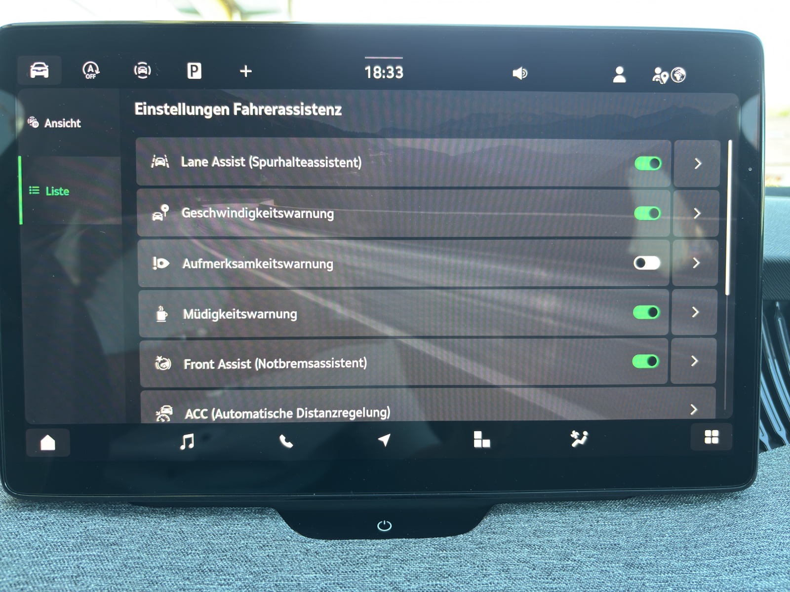 SKODA New Superb Combi 2.0 TSI Selection 4x4 DSG mit AHK & fortl. Werksgarantie-image-22