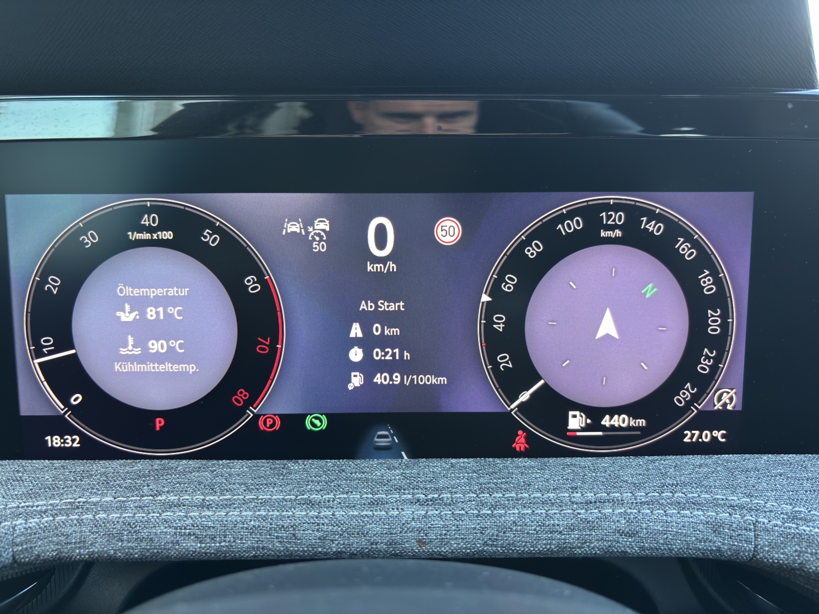 SKODA New Superb Combi 2.0 TSI Selection 4x4 DSG mit AHK & fortl. Werksgarantie-image-17