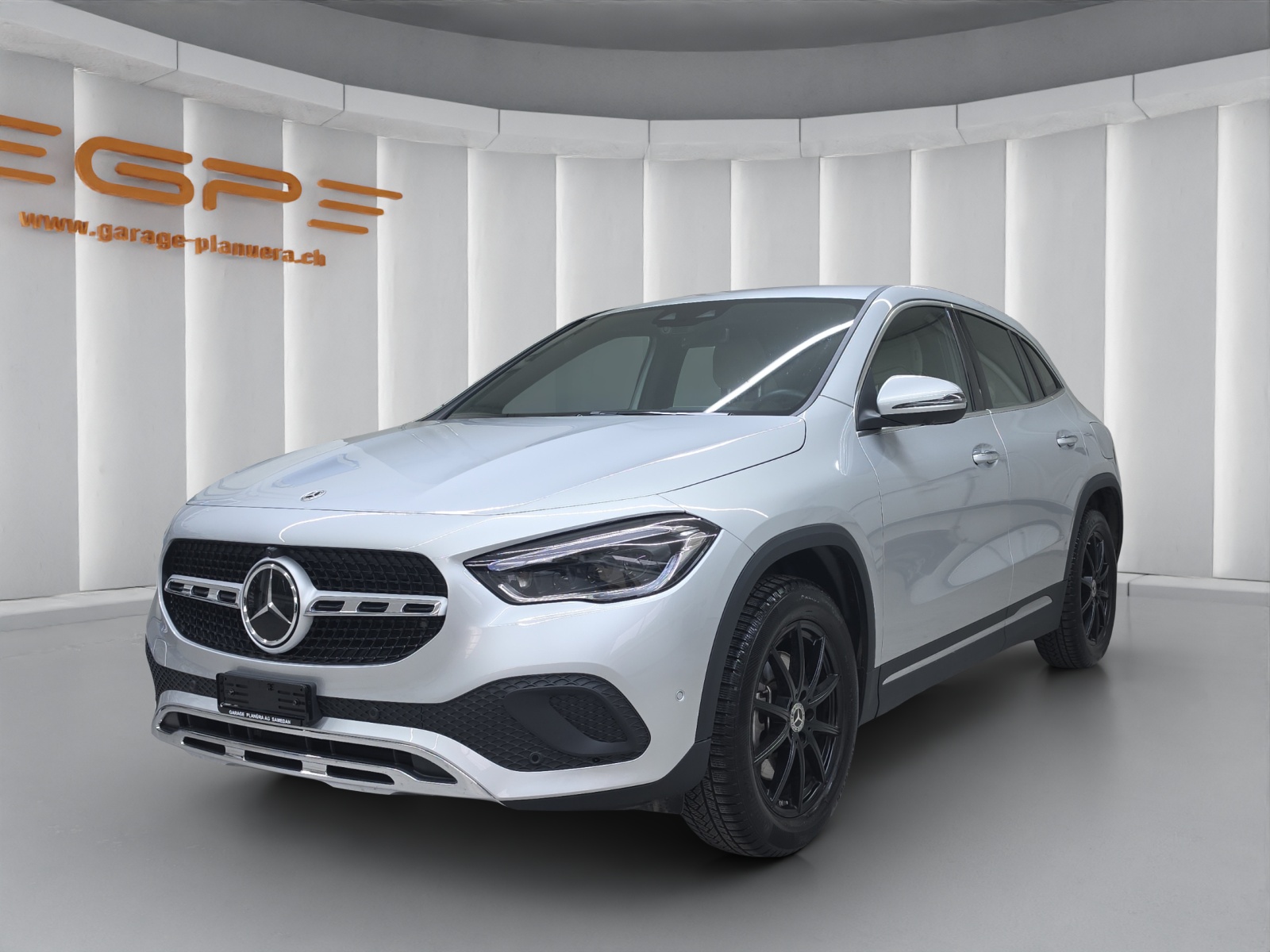MERCEDES-BENZ GLA 220 d Progressive 4matic