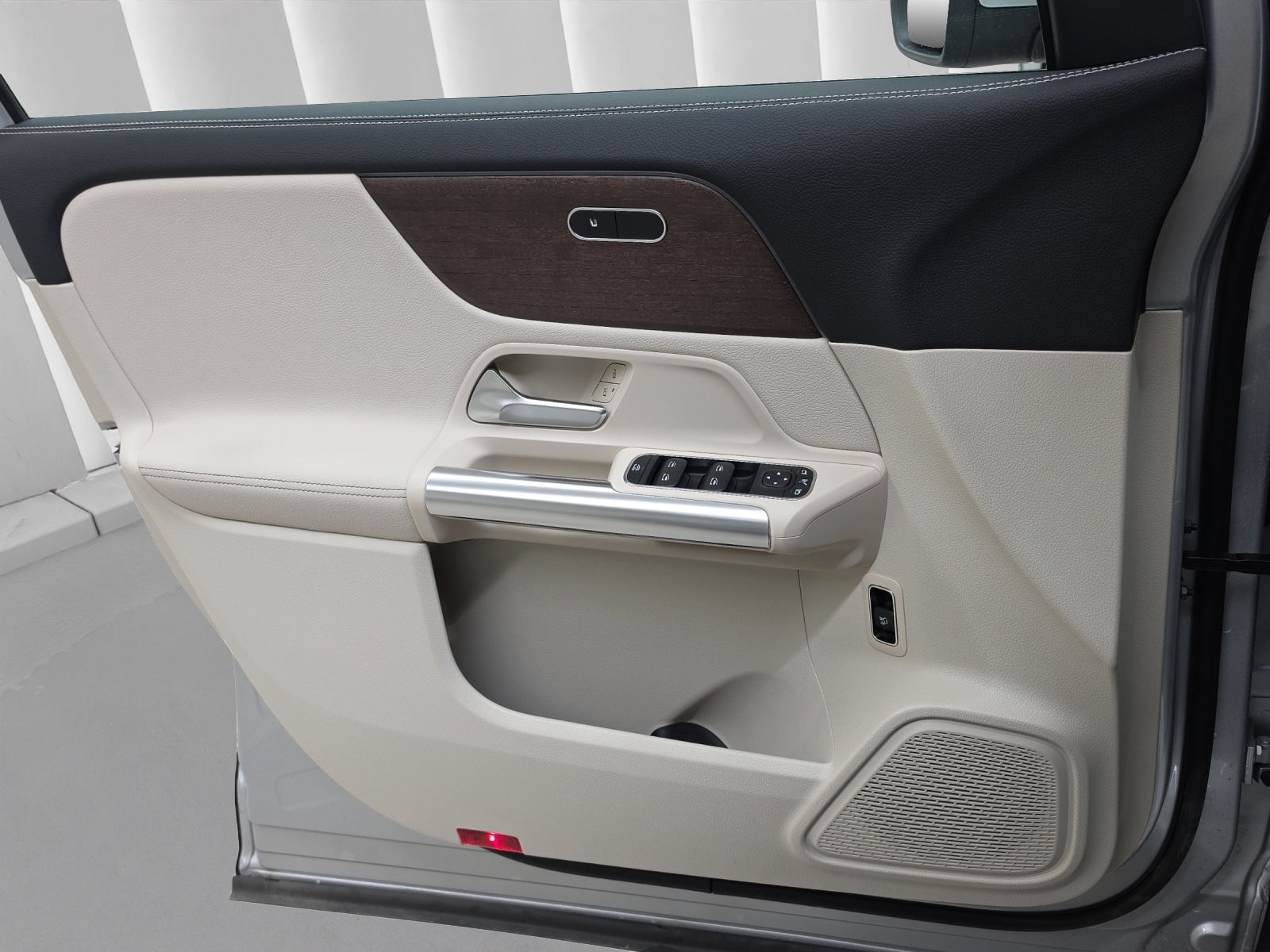 MERCEDES-BENZ GLA 220 d Progressive 4matic-image-14