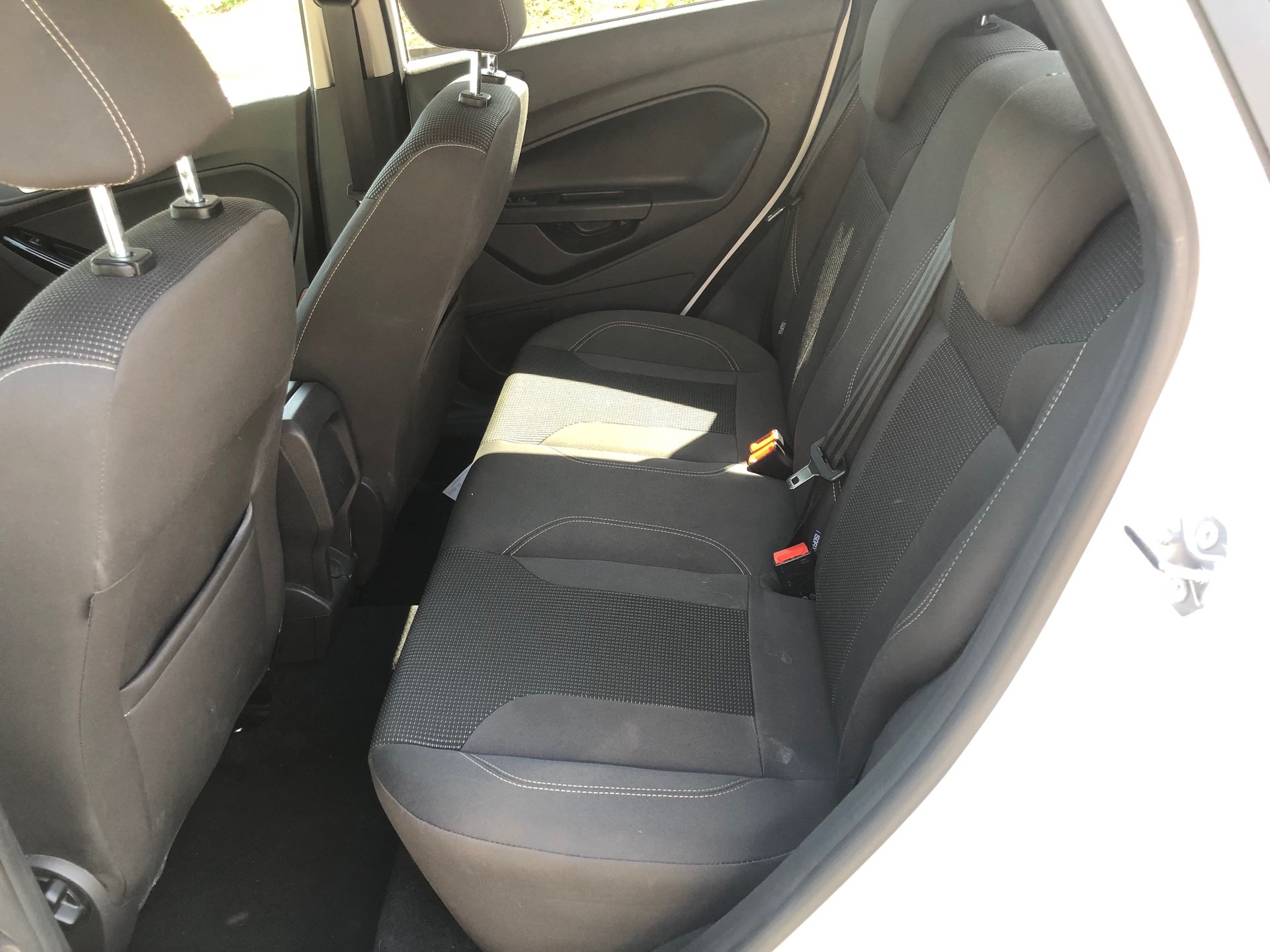 FORD Fiesta 1.0 SCTi ST Line-image-6