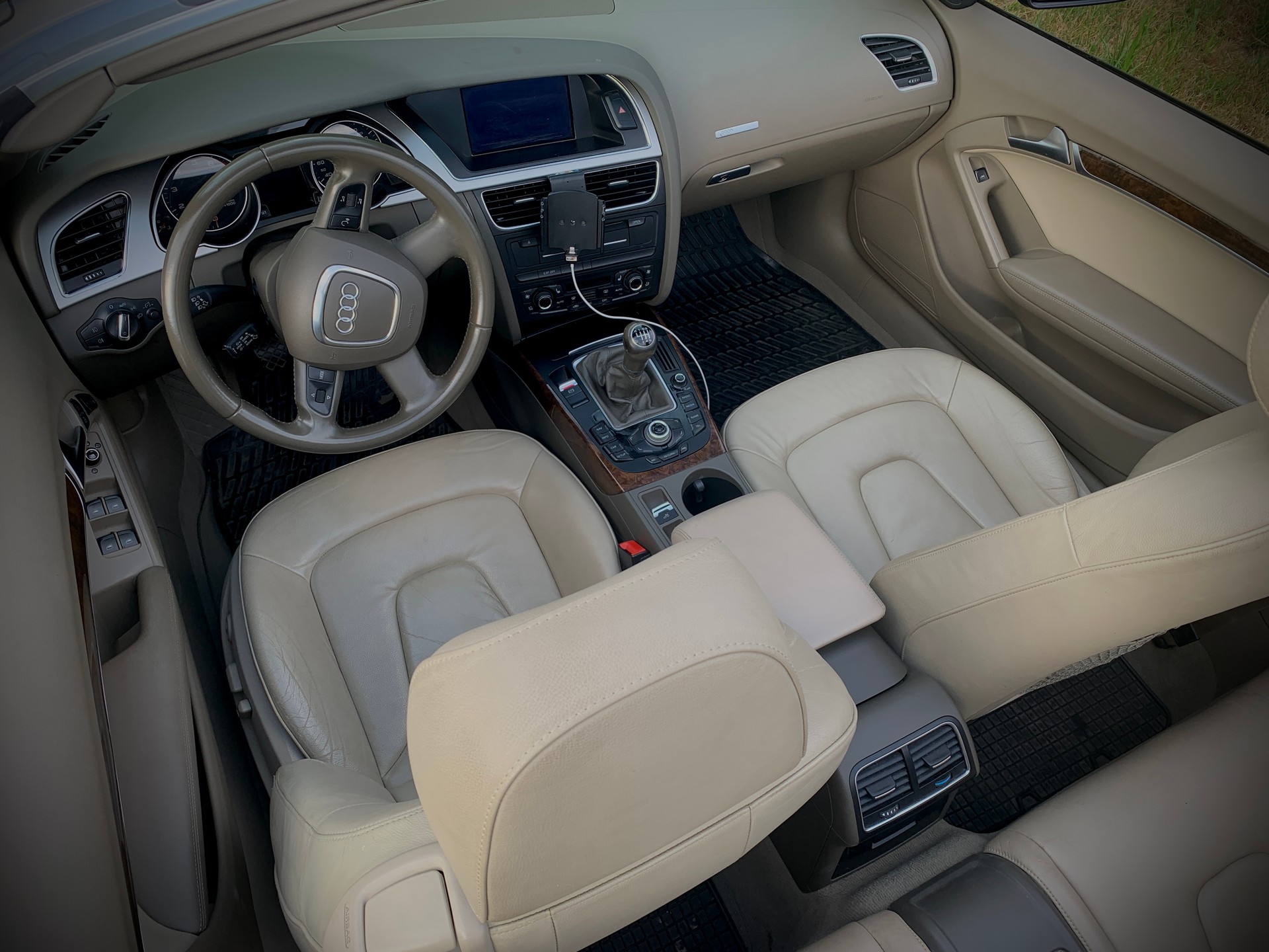 AUDI A5 Cabrio 2.0 TFSI 211 PS (155 kW)-image-3