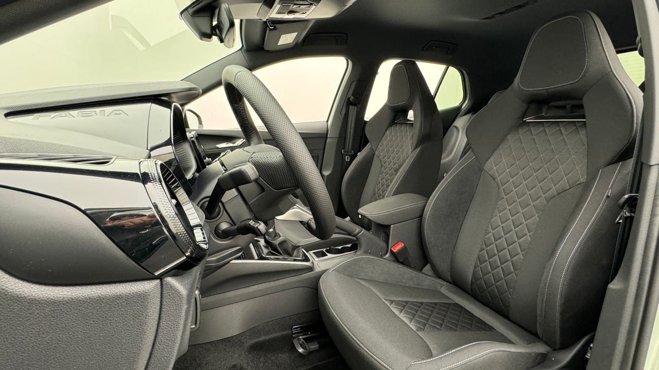SKODA Fabia 1.5 TSI Monte Carlo DSG-image-4