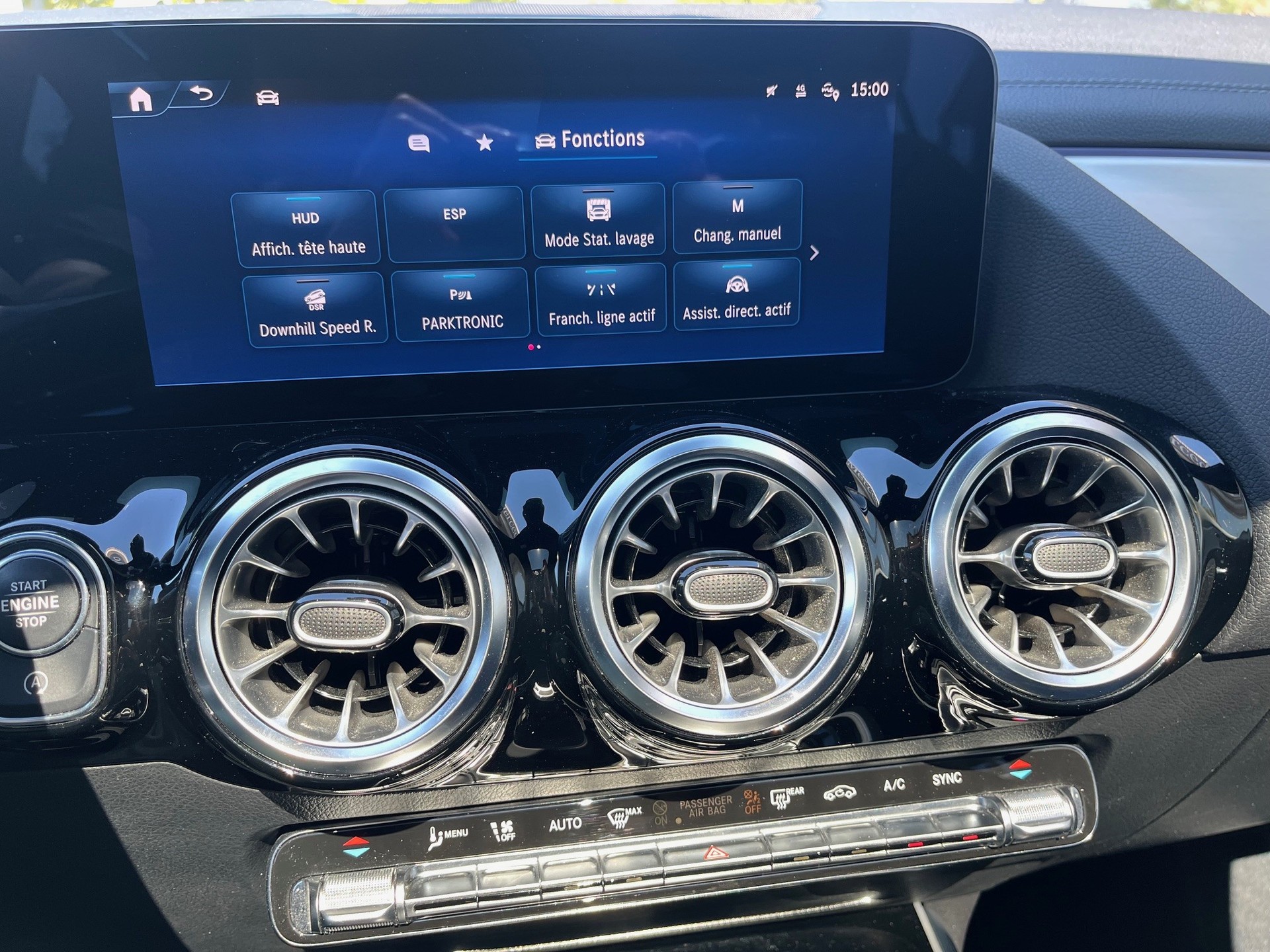 MERCEDES-BENZ GLA 250 4Matic AMG Line 8G-DCT-image-12