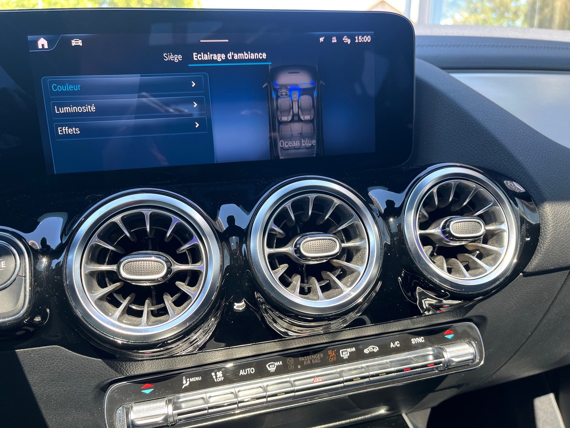 MERCEDES-BENZ GLA 250 4Matic AMG Line 8G-DCT-image-13