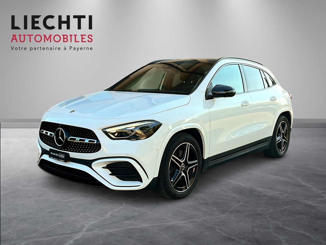 MERCEDES-BENZ GLA 250 4Matic AMG Line 8G-DCT-image-0
