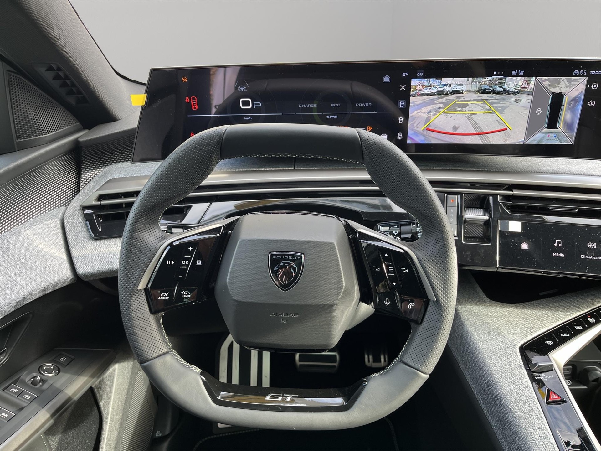 PEUGEOT 5008 1.2 Hybrid GT-image-11