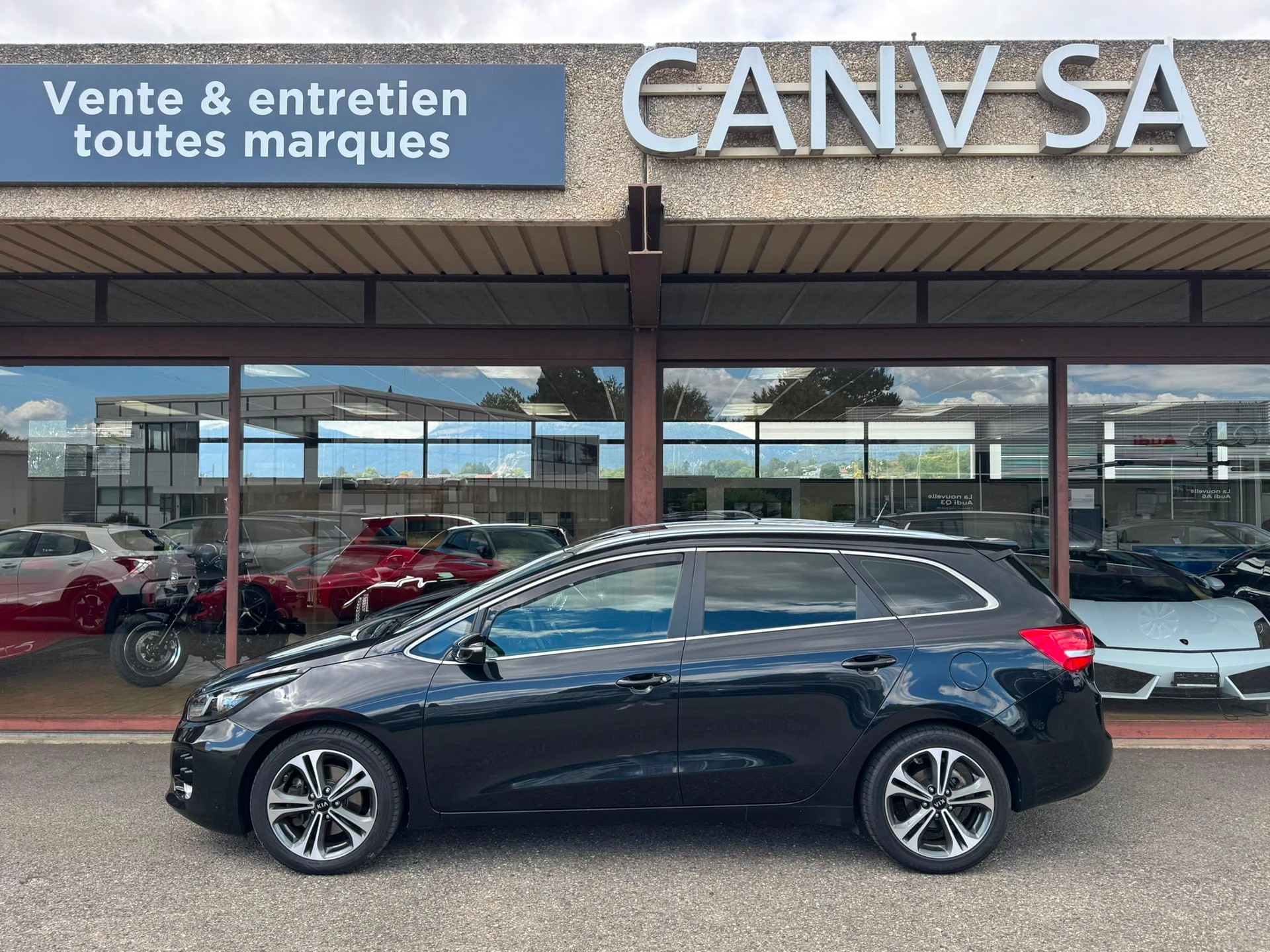KIA Cee'd Sportswagon 1.6 CRDi Trend DCT-image-0