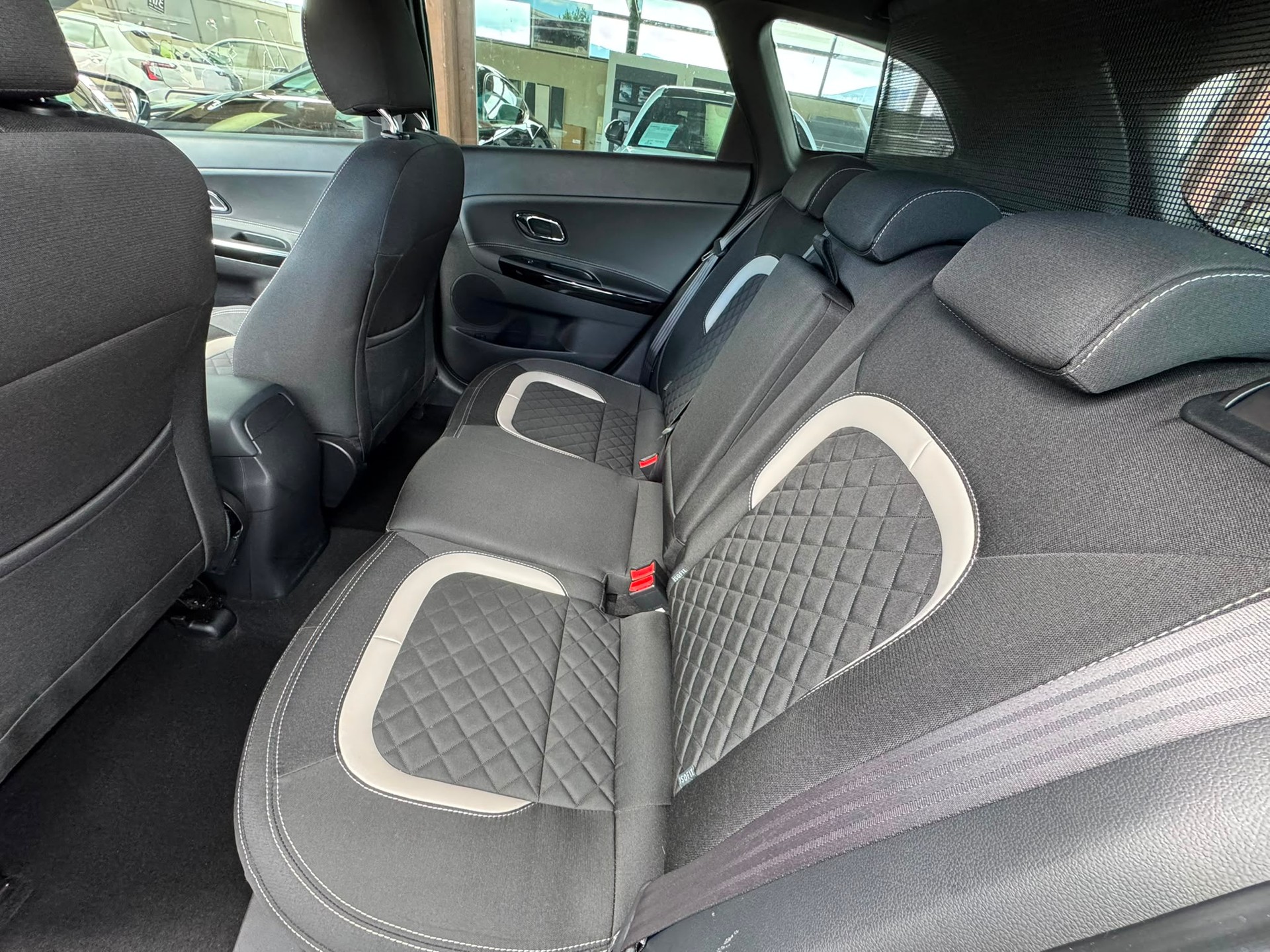 KIA Cee'd Sportswagon 1.6 CRDi Trend DCT-image-7