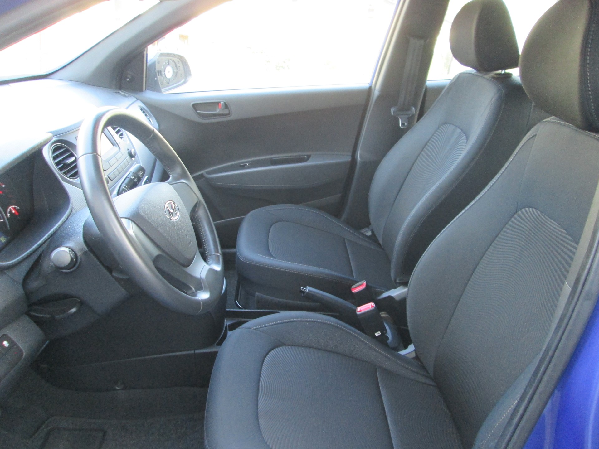 HYUNDAI i10 1.0 GO-image-8