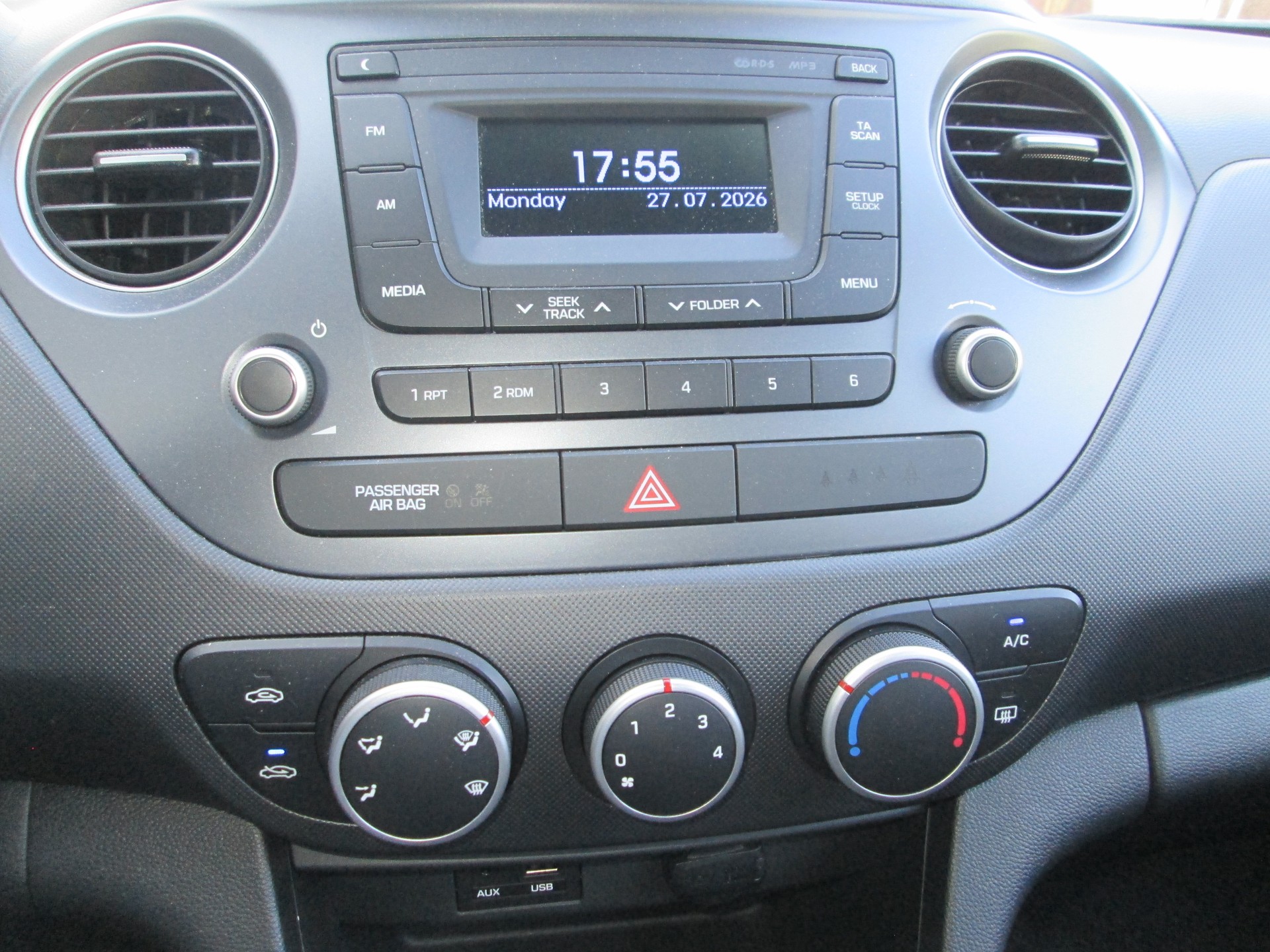 HYUNDAI i10 1.0 GO-image-11