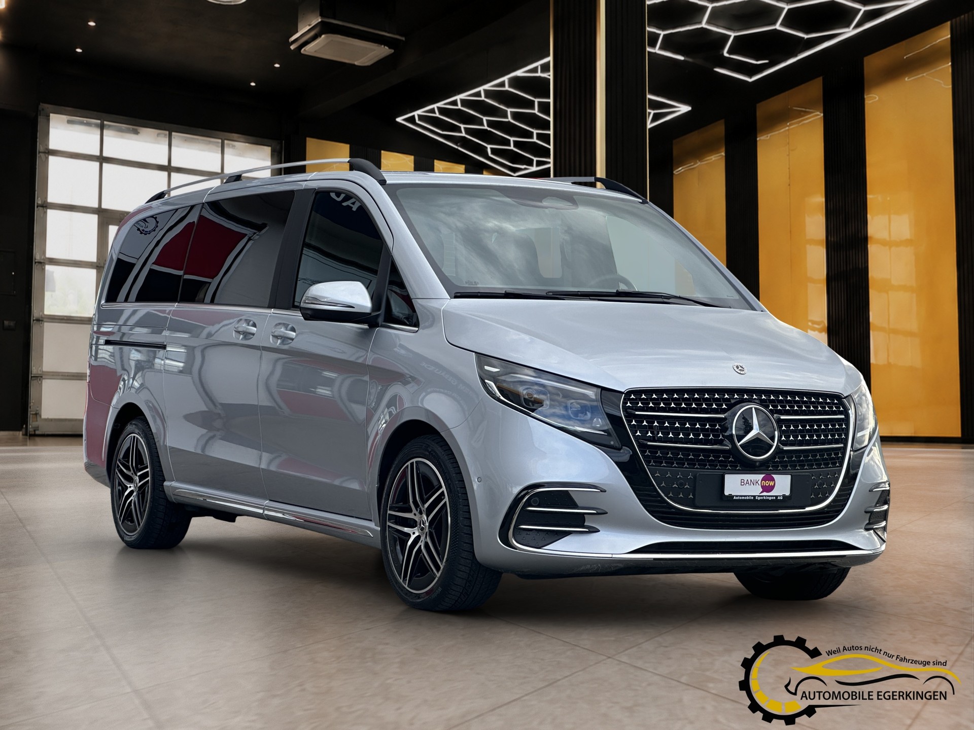 MERCEDES-BENZ V 300 d lang AMG Line Avantgarde 4Matic 9G-Tronic-showroom-element-2