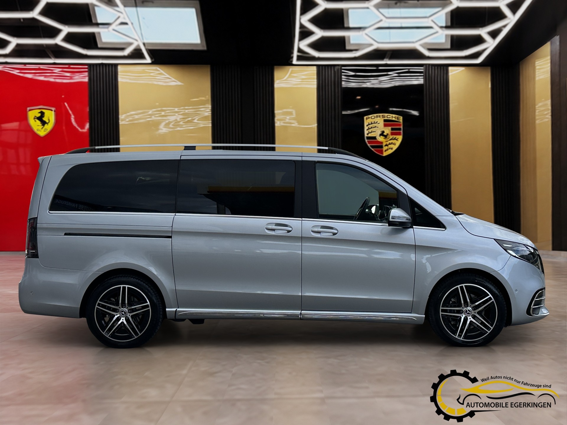 MERCEDES-BENZ V 300 d lang AMG Line Avantgarde 4Matic 9G-Tronic-showroom-element-3
