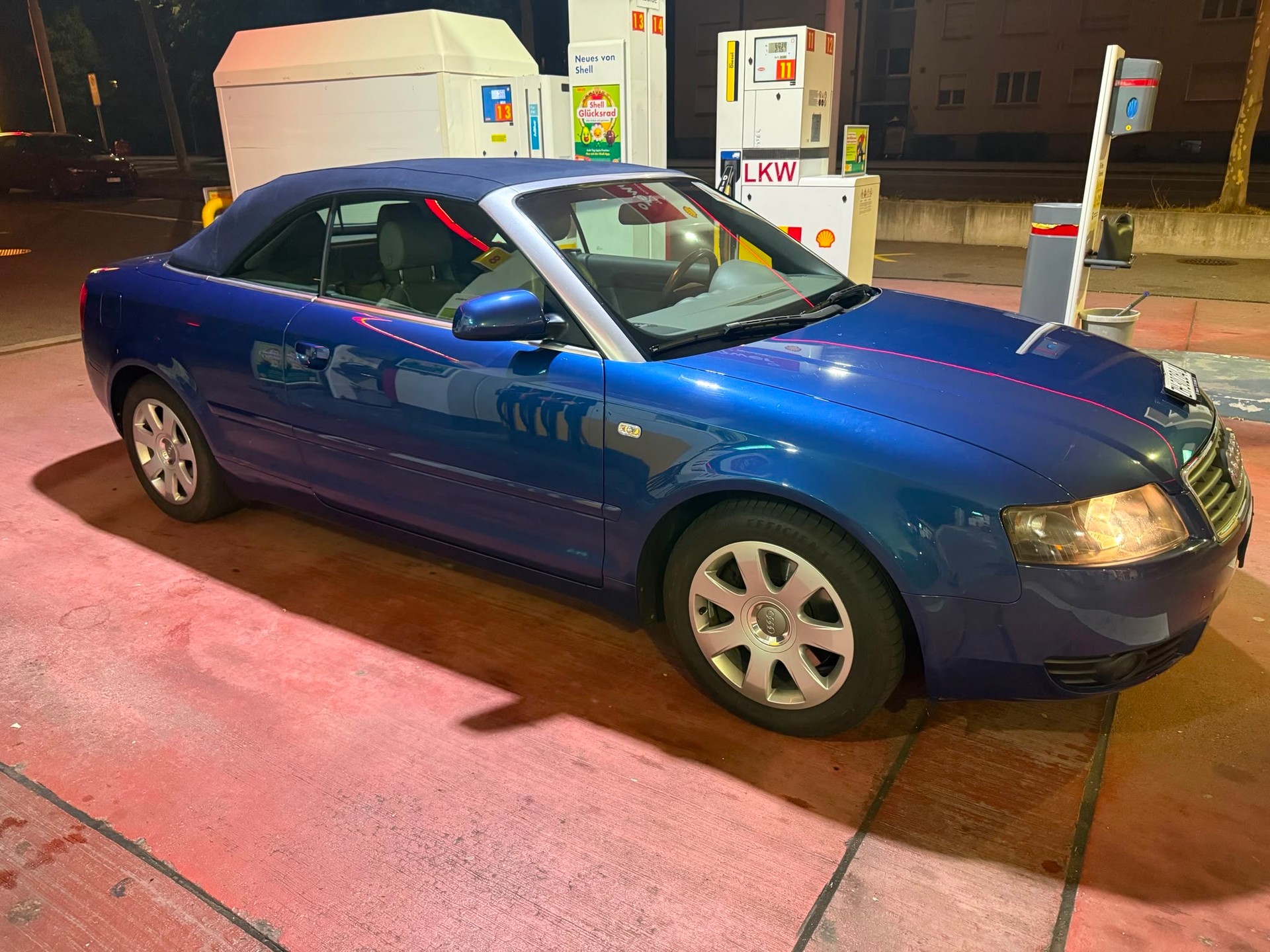 AUDI A4 Cabriolet 2.4 V6-image-5