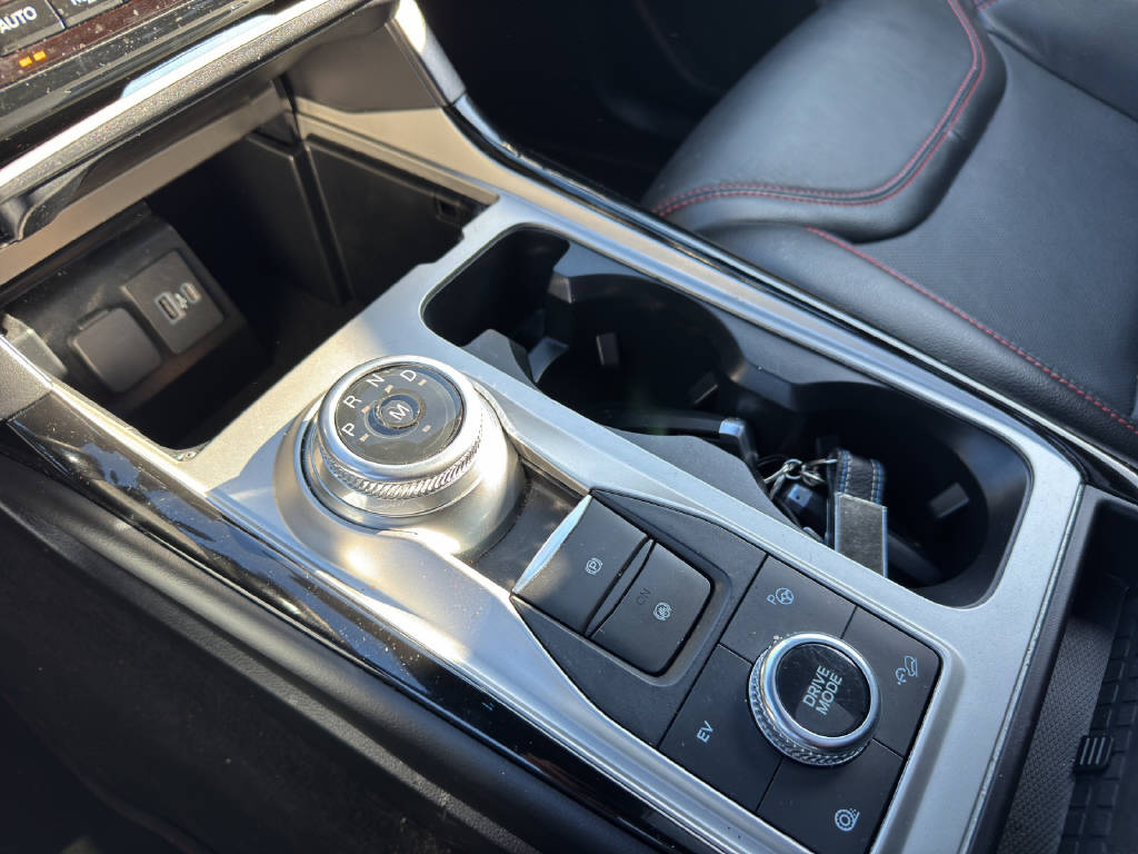 FORD Explorer 3.0 V6 Plug-in Hybrid ST-Line-image-11