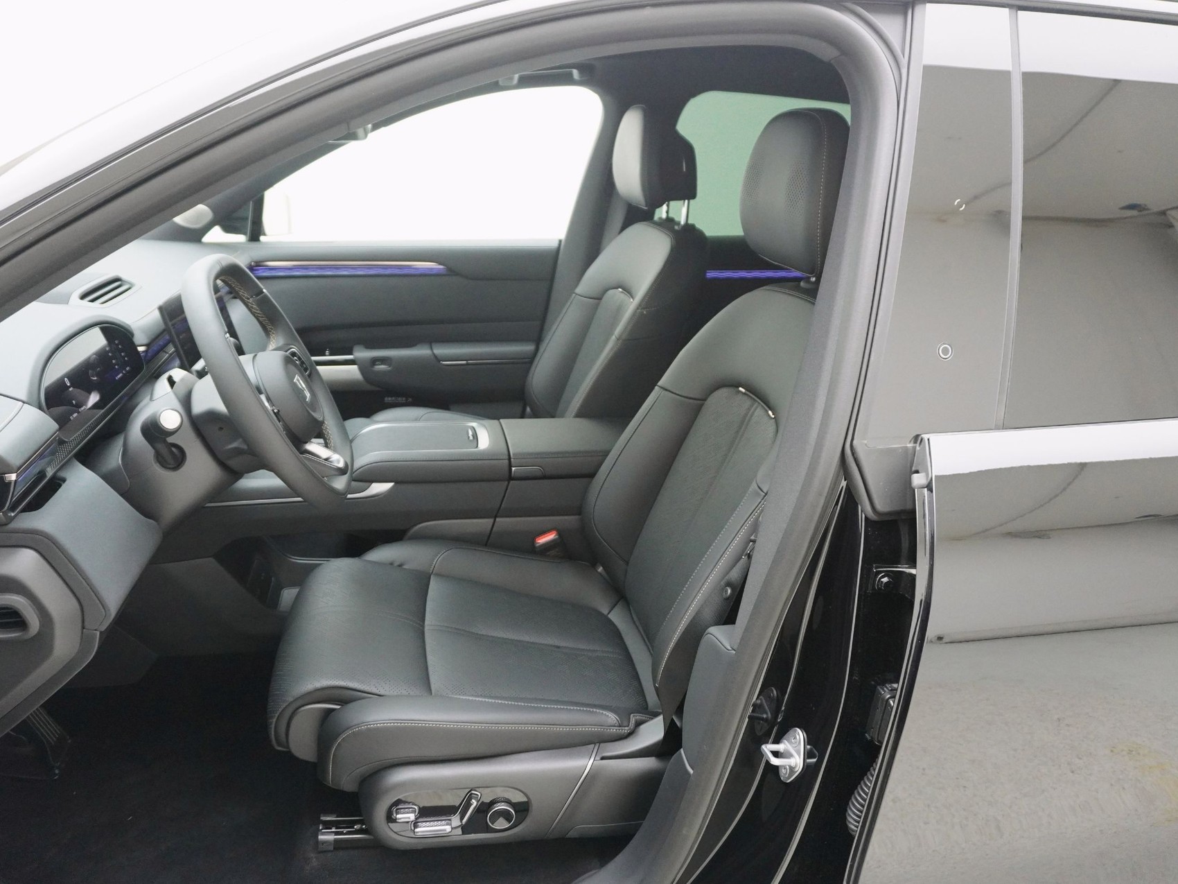 ZEEKR 7X Privilege AWD-image-12