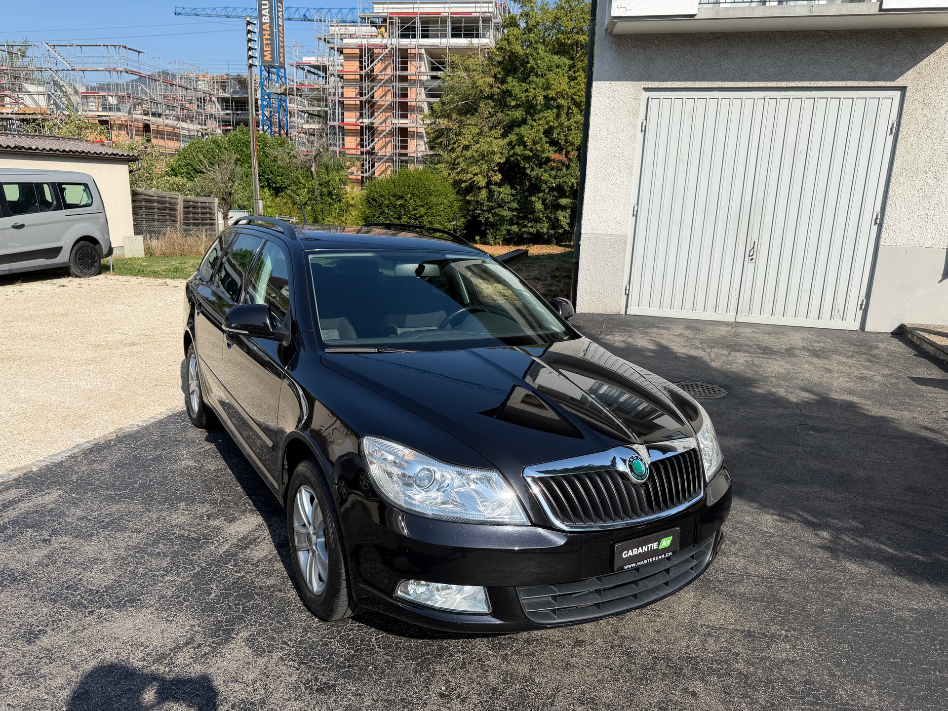 SKODA Octavia Combi 1.8 TSI Stöckli 4x4 - Garantie möglich-image-9