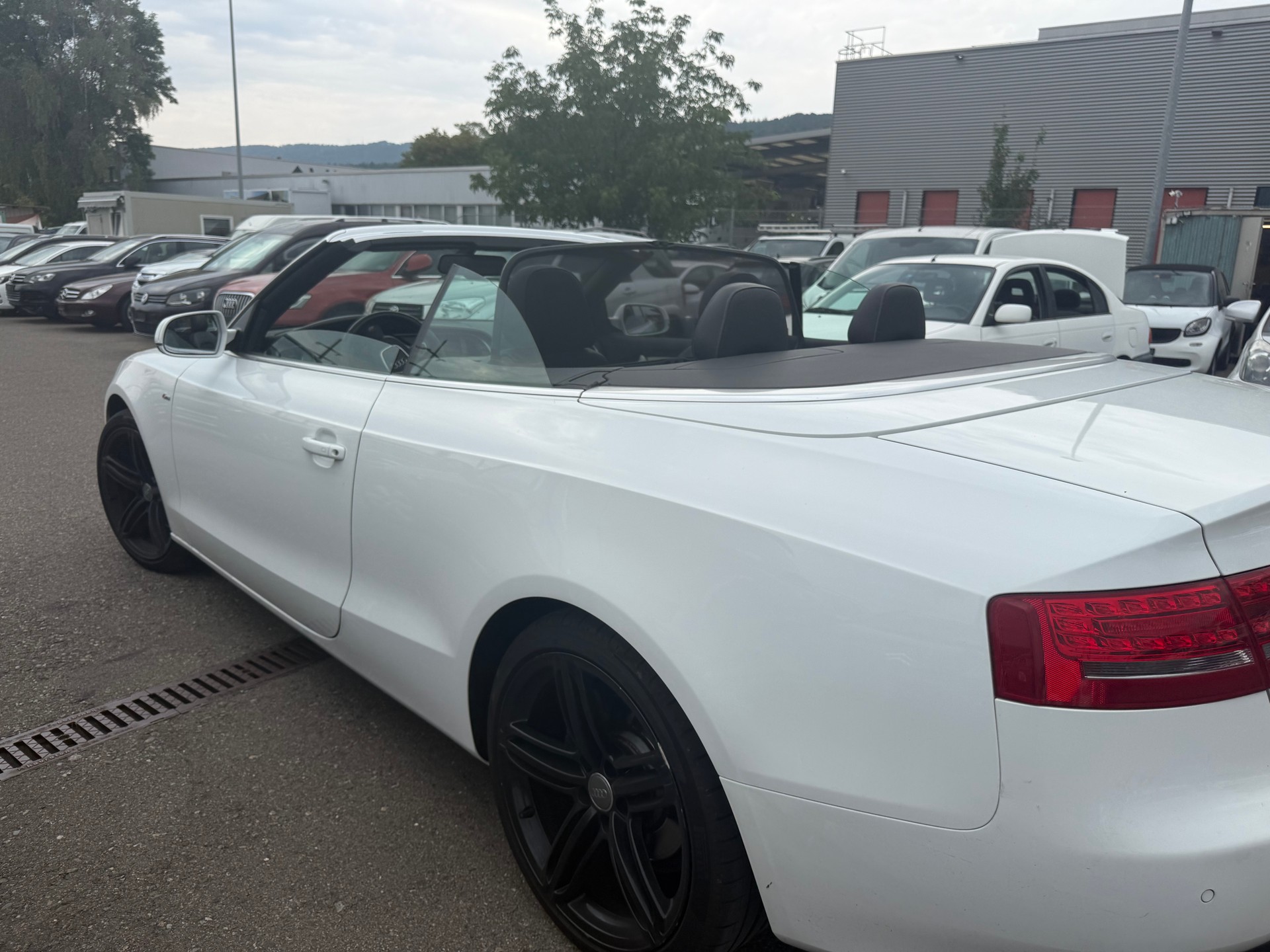 AUDI A5 Cabriolet 2.0 TFSI quattro S-tronic-image-5