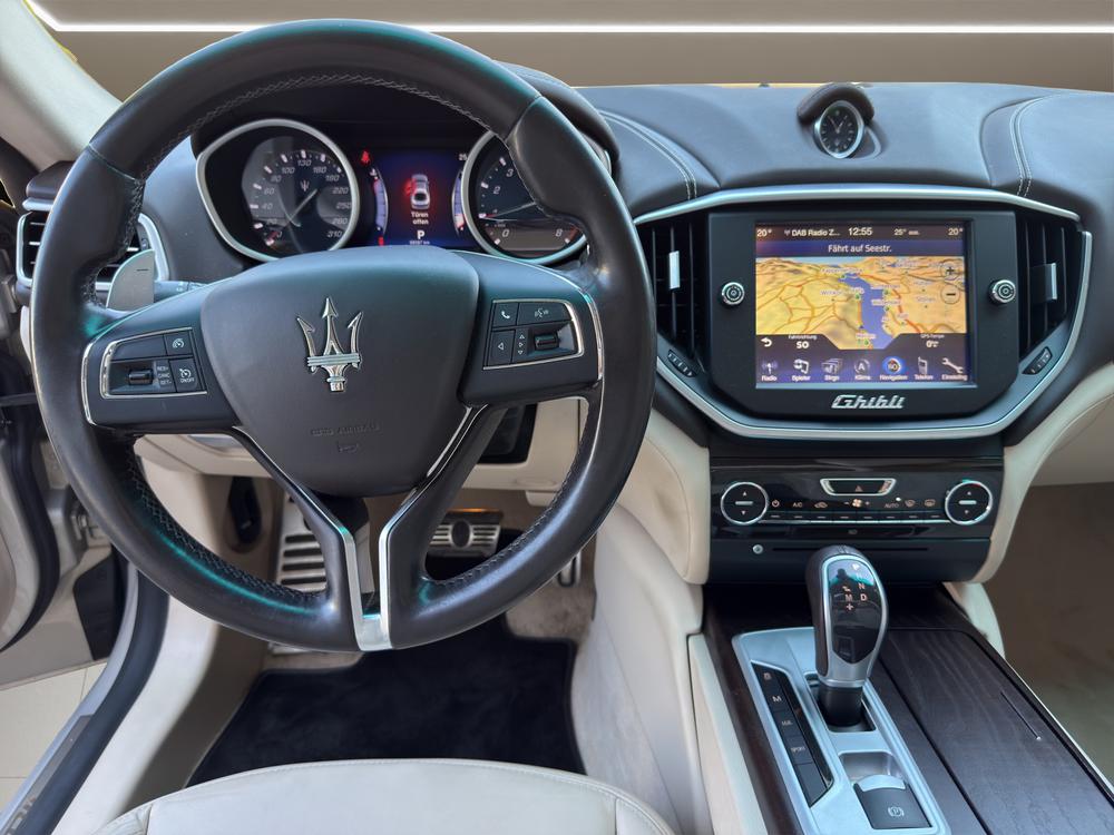 MASERATI GHIBLI 3.0 V6 S Q4-image-8