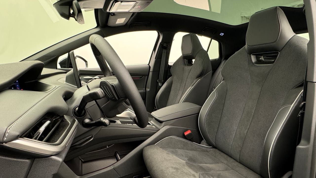 SKODA Enyaq Coupé Sportline 4x4-image-4