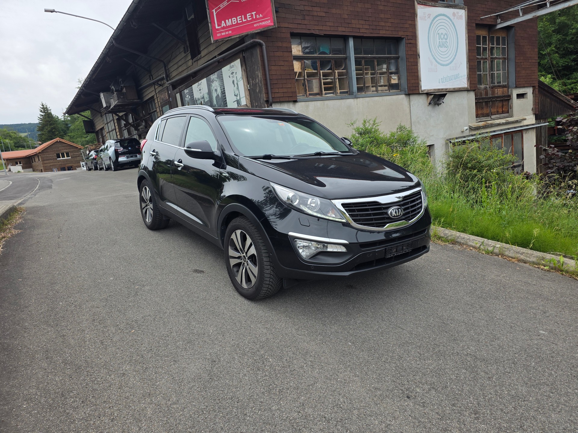 KIA Sportage 2.0 CRDi Style 4WD Automatic-image-0