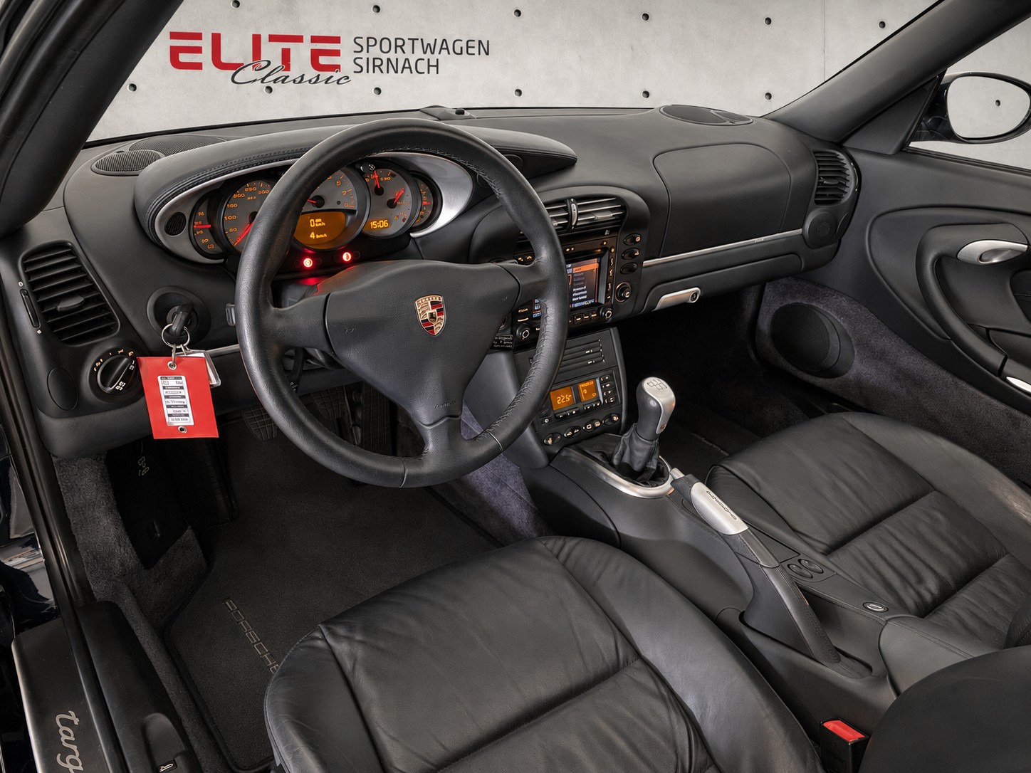 PORSCHE 911 Carrera Targa-image-4