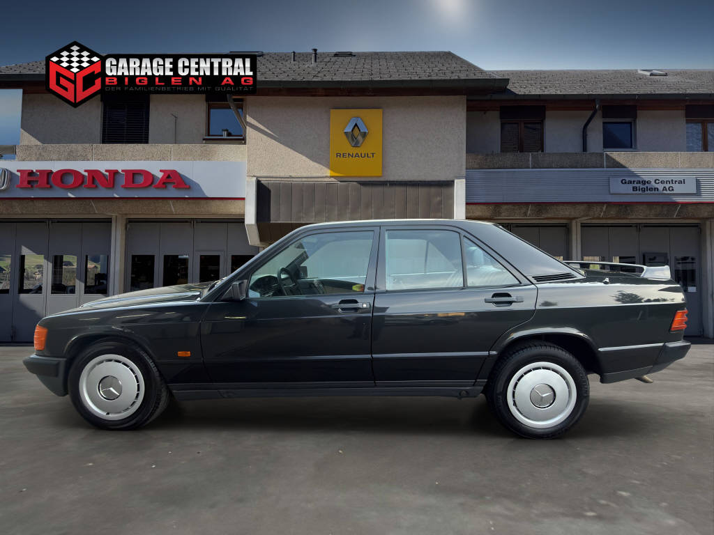 MERCEDES-BENZ E 190 (201)-image-2
