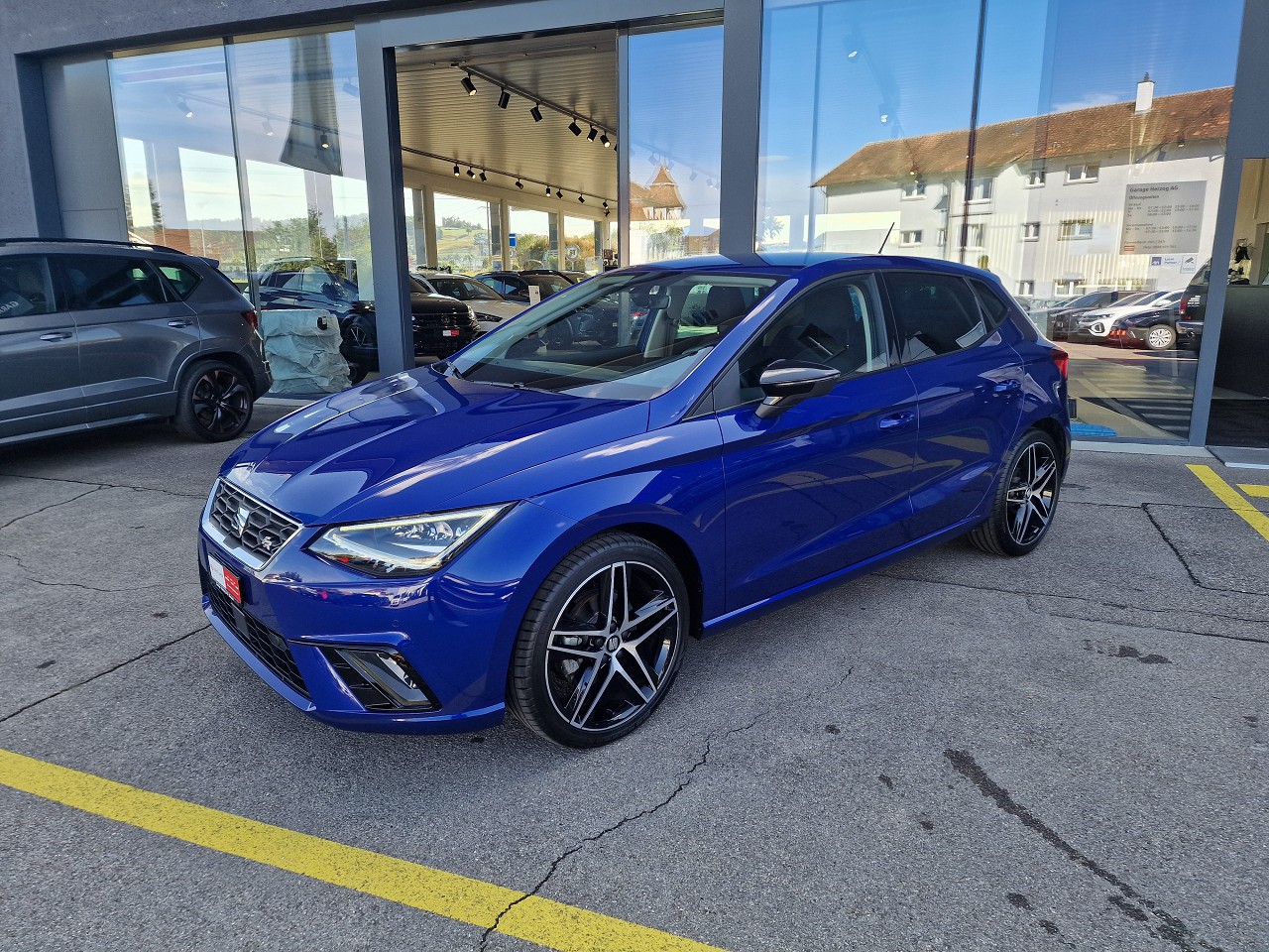 SEAT Ibiza 1.0 EcoTSI Swiss FR-image-1