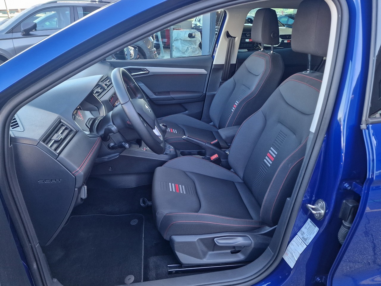 SEAT Ibiza 1.0 EcoTSI Swiss FR-image-9