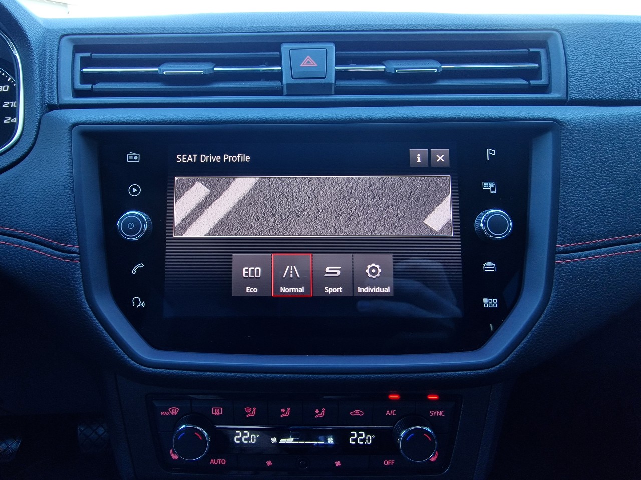 SEAT Ibiza 1.0 EcoTSI Swiss FR-image-22