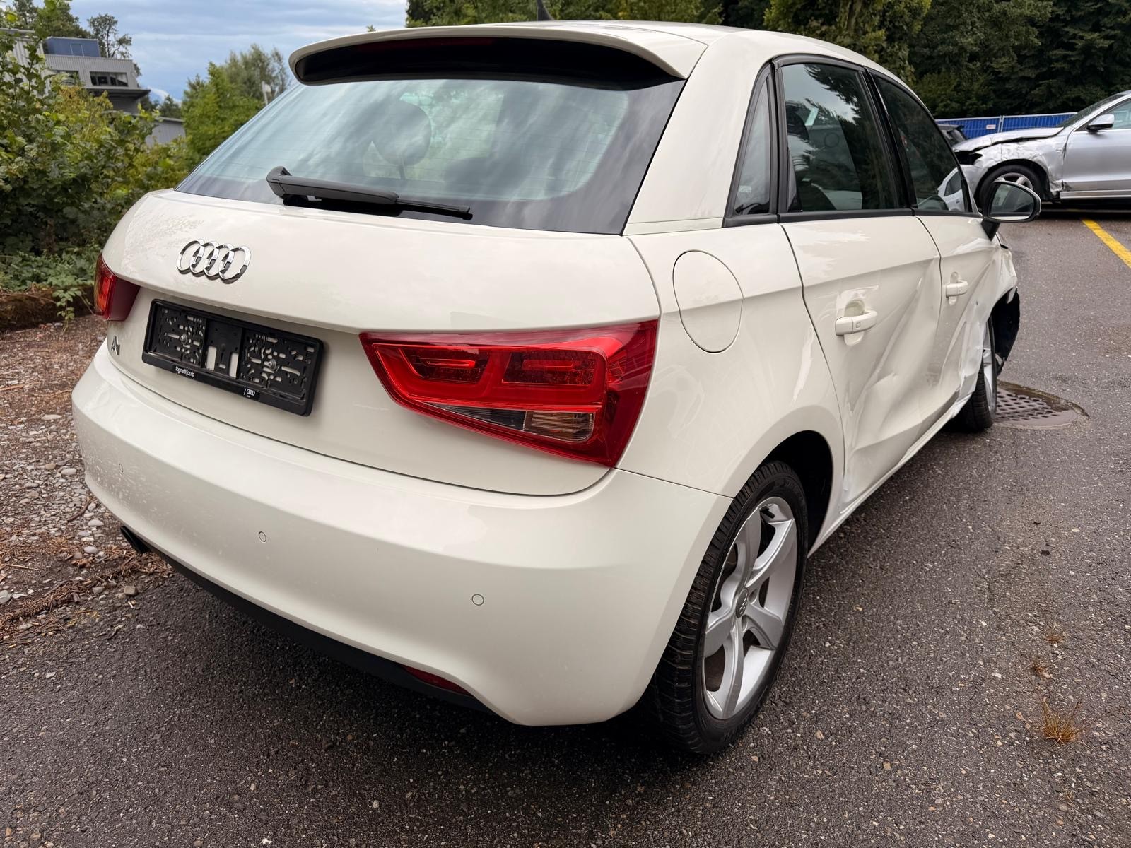 AUDI A1 Sportback 1.2 TFSI Ambition-image-3