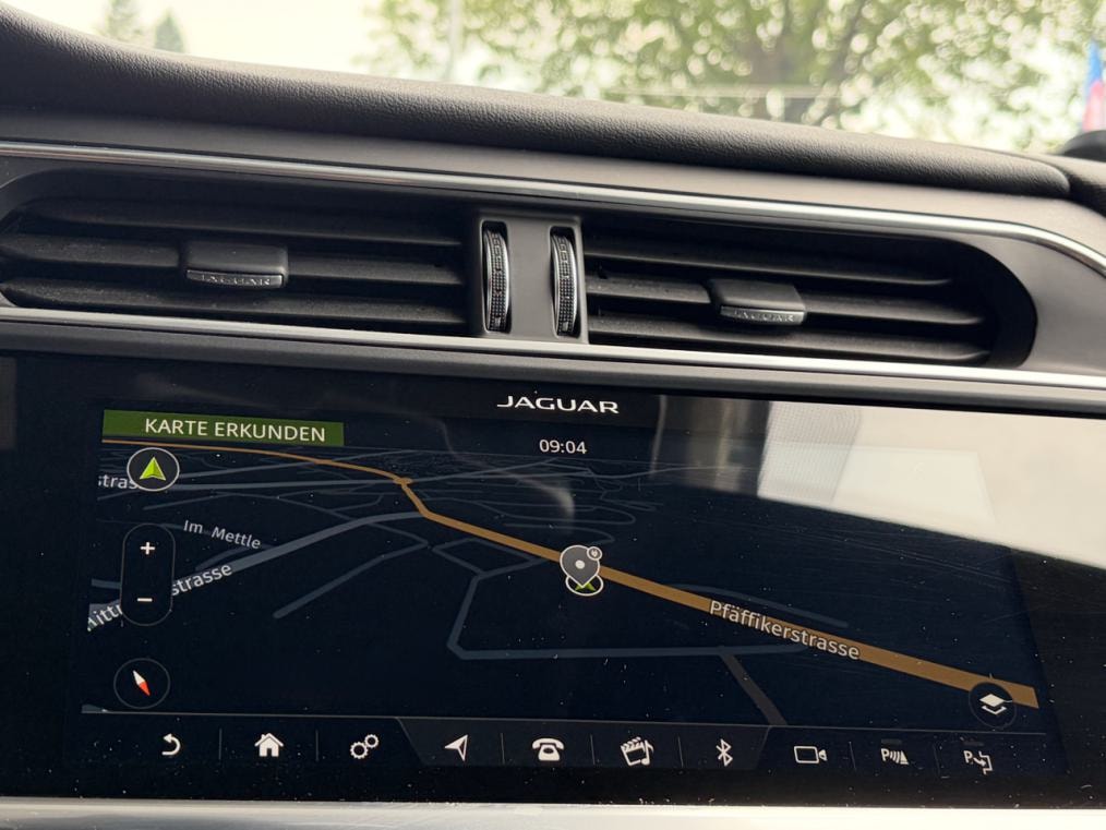 JAGUAR I-Pace EV400 SE Black Style AWD-image-7
