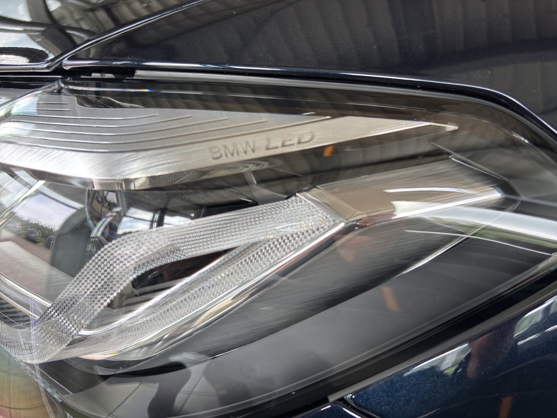 BMW 530e xDrive Touring M Sport Steptronic-image-25