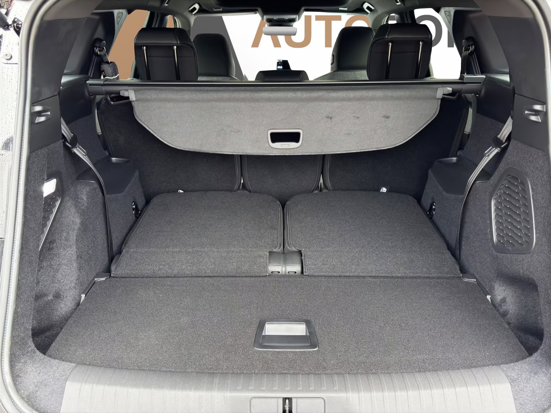 PEUGEOT 5008 1.2 Hybrid e-DCS6 GT 7 Plätzer-image-7