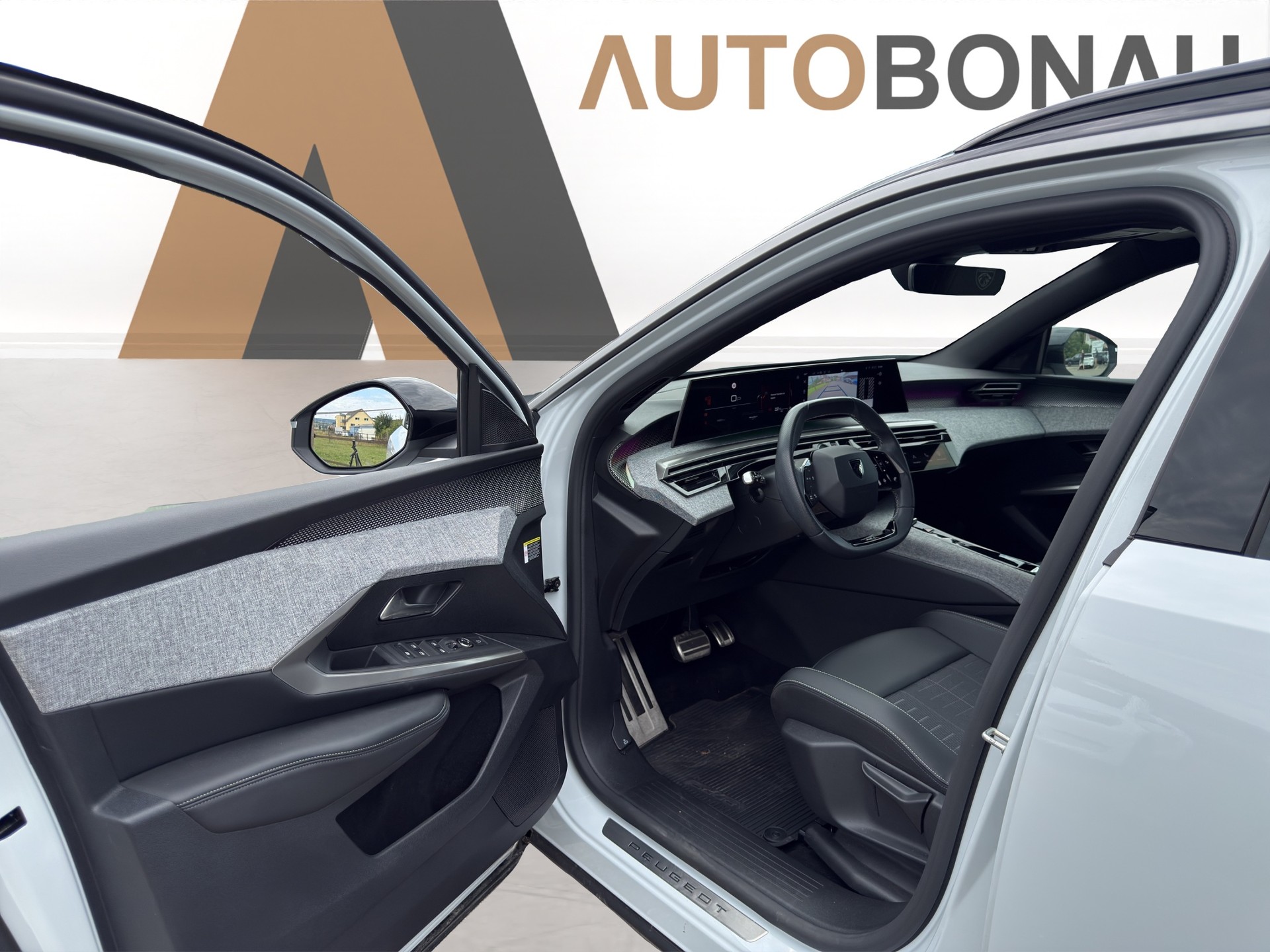 PEUGEOT 5008 1.2 Hybrid e-DCS6 GT 7 Plätzer-image-9